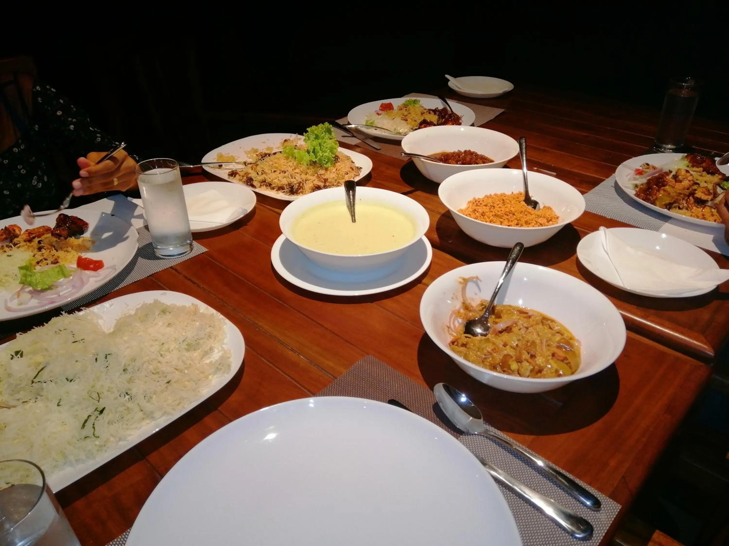 Breakfast in Breezy Lake