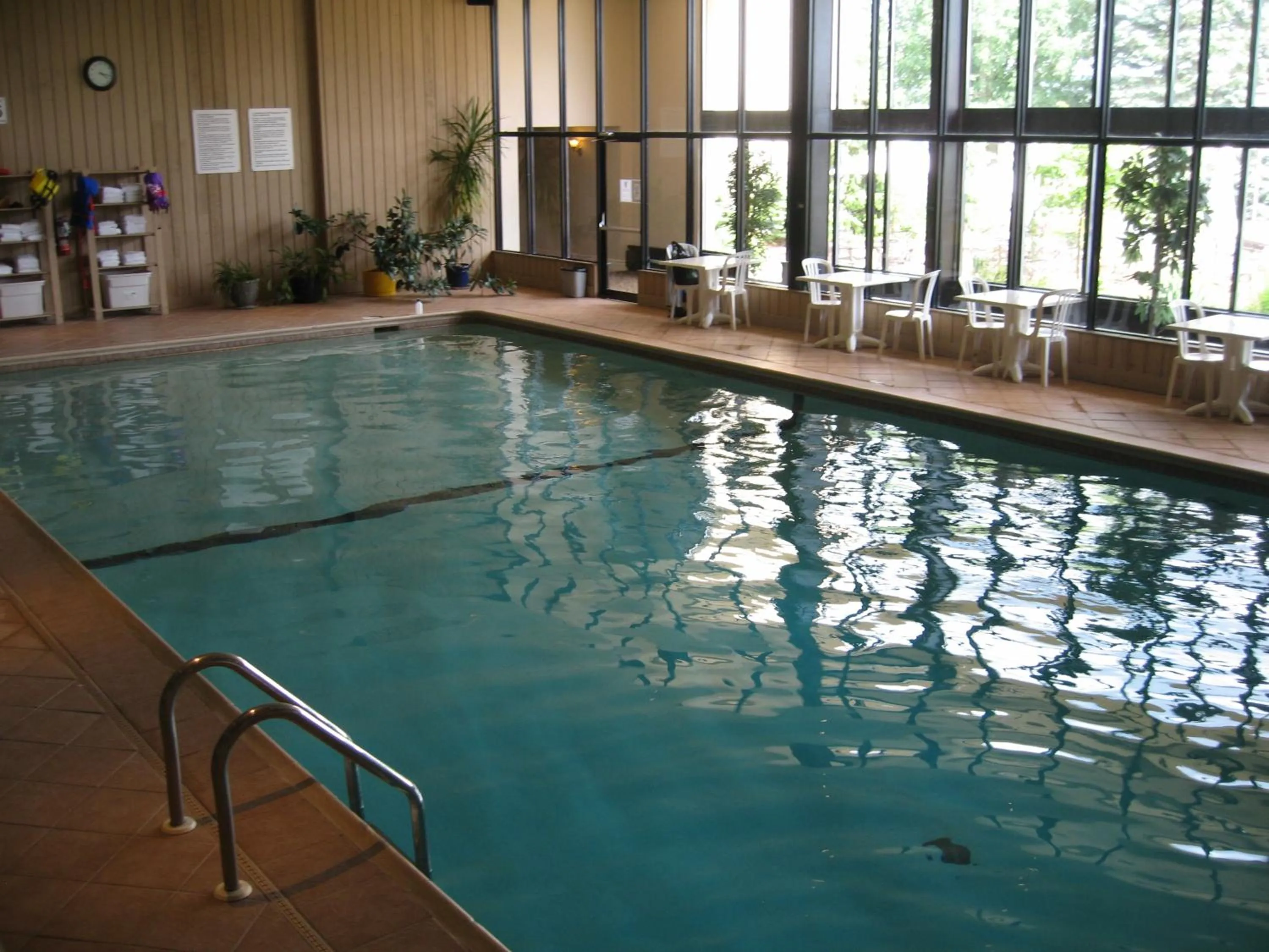 Swimming pool in Le President Sherbrooke