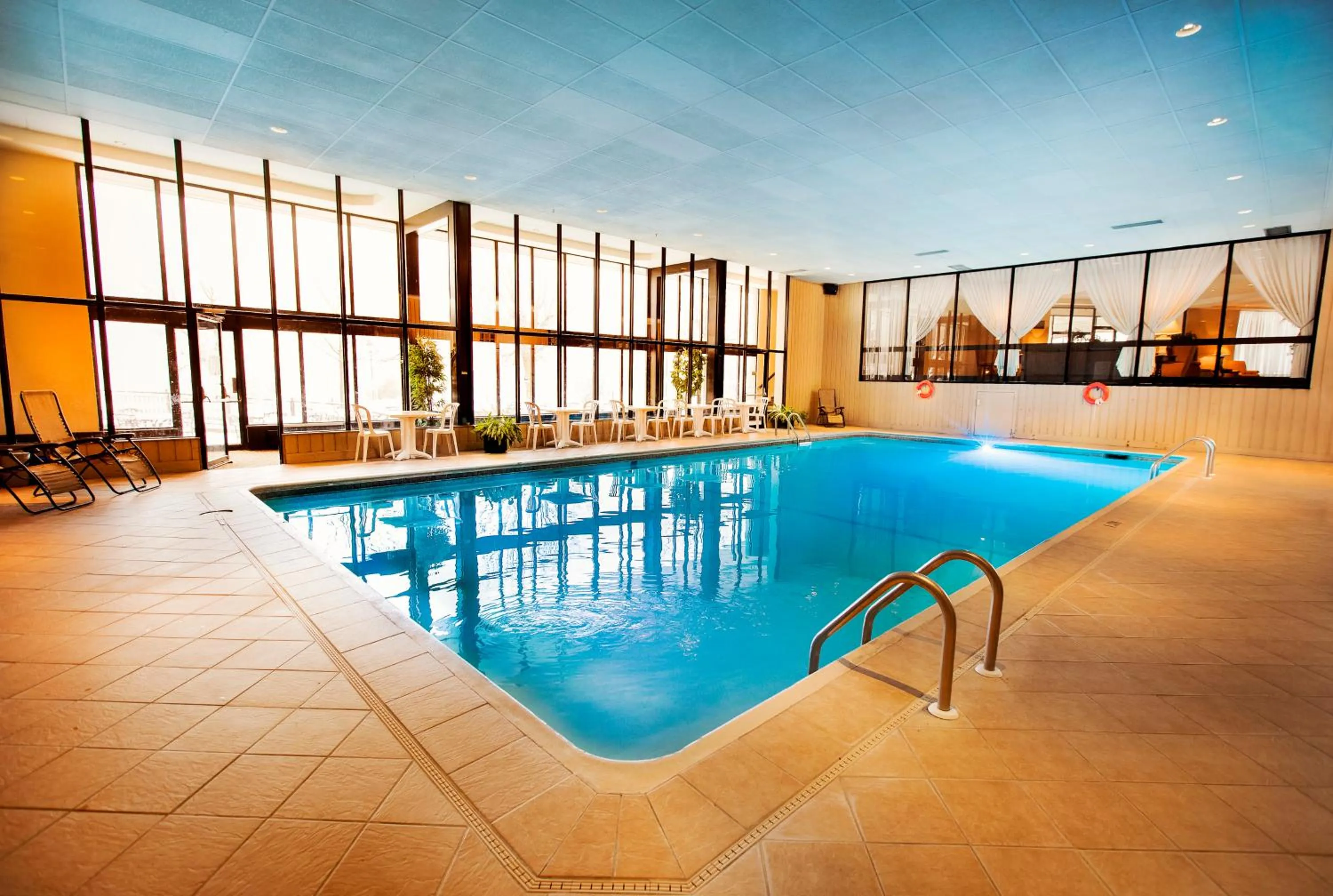 Pool view in Le President Sherbrooke