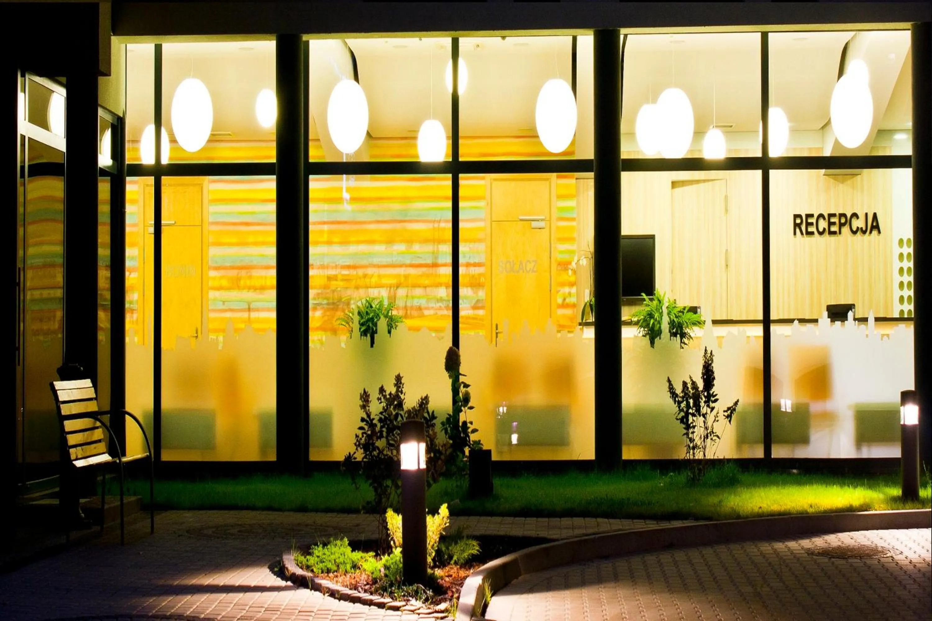 Facade/entrance in Hotel Poznański A2
