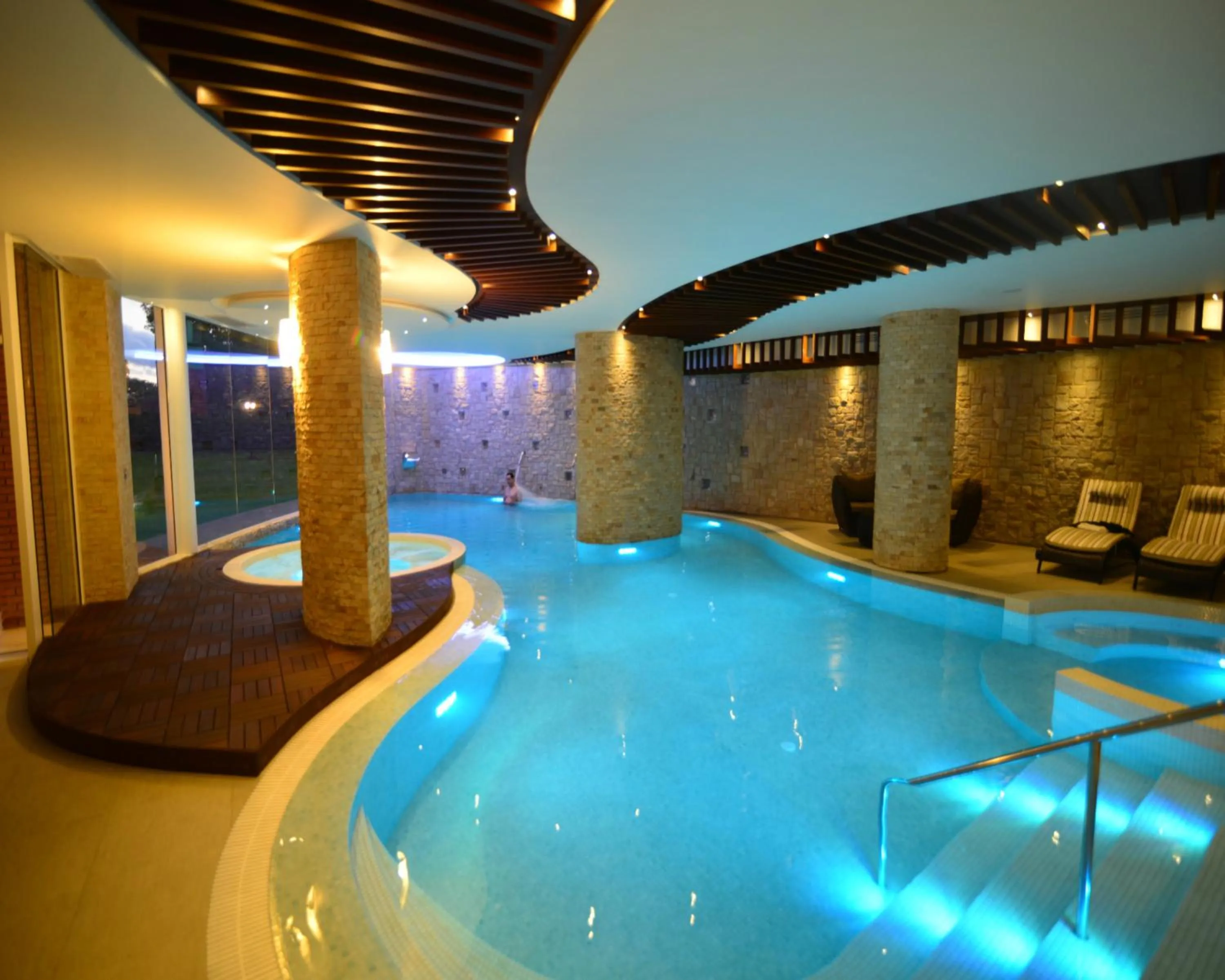 Swimming pool in Hotel Camino Real