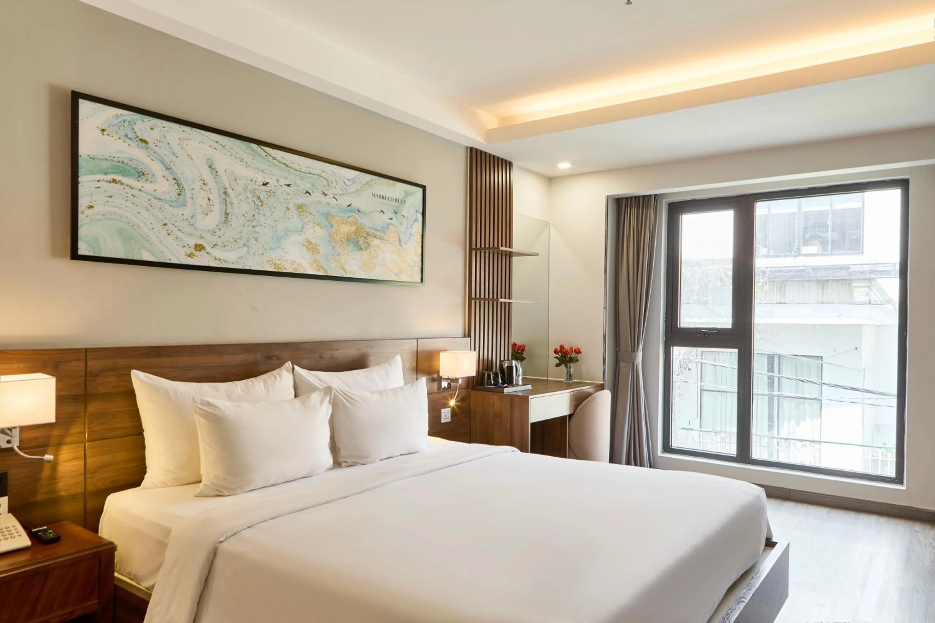 Photo of the whole room in Central Park Saigon Hotel