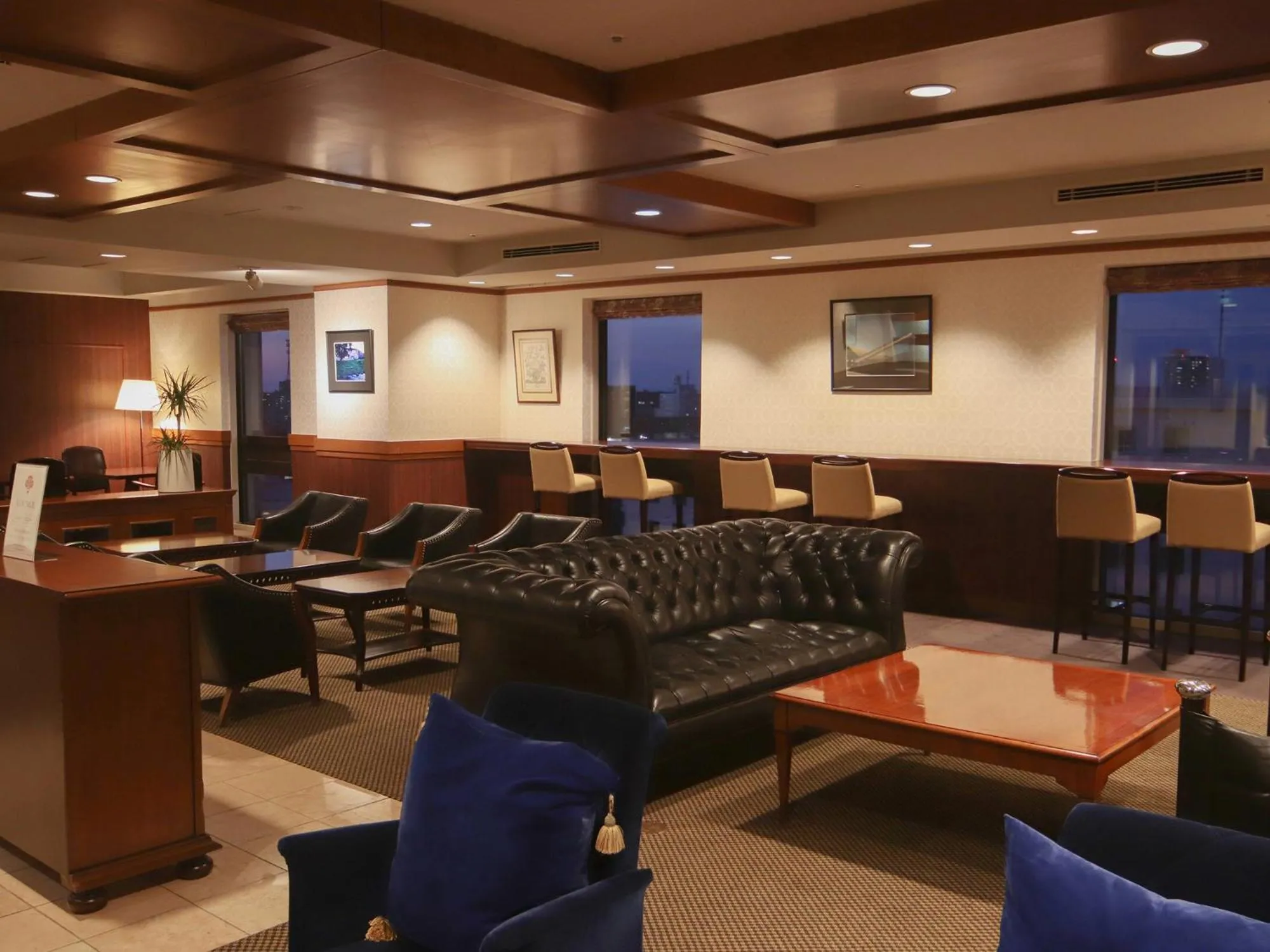 Lounge or bar in Premier Hotel -Tsubaki- Sapporo