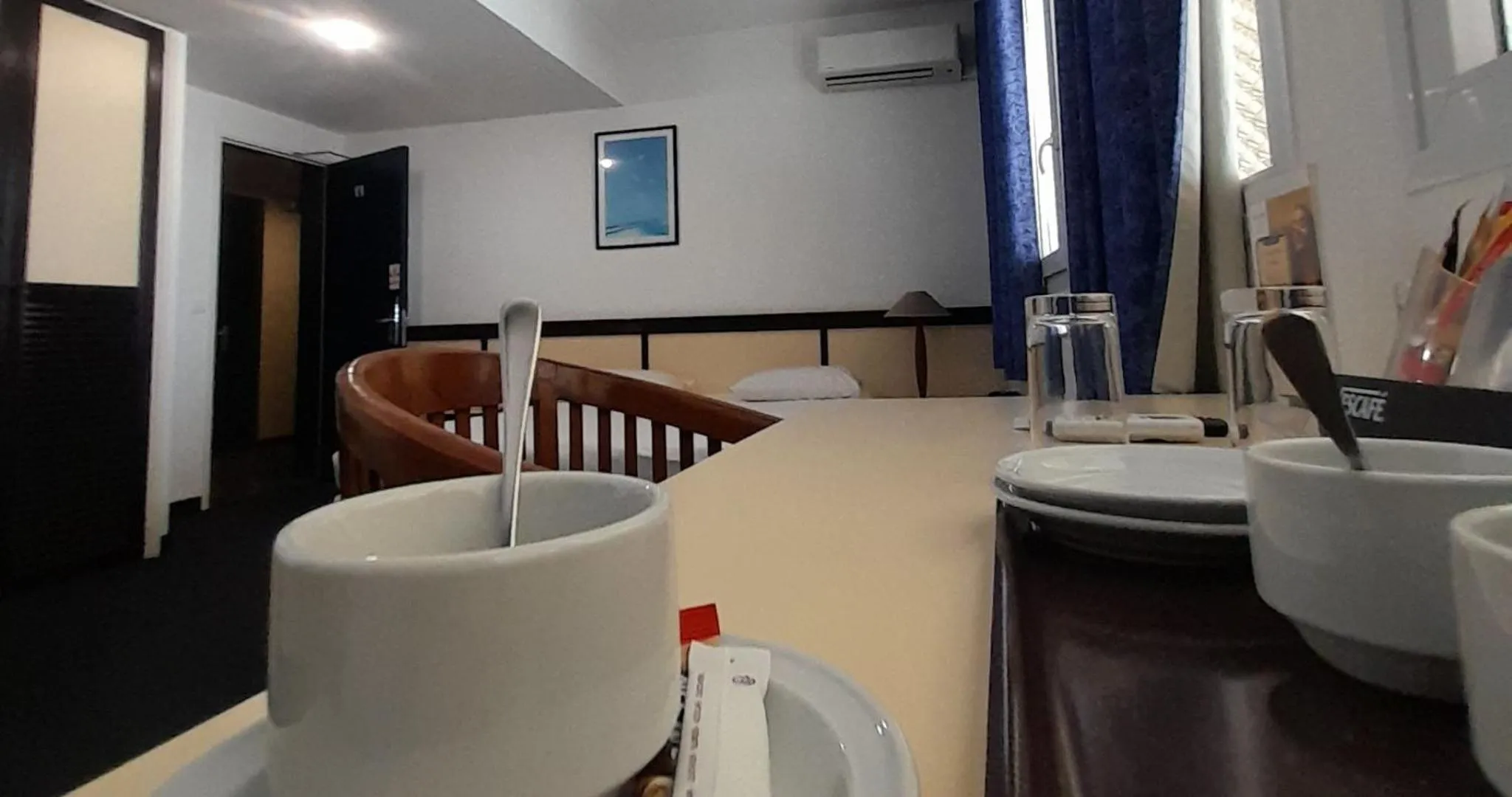 Bedroom in Hotel Le Paris