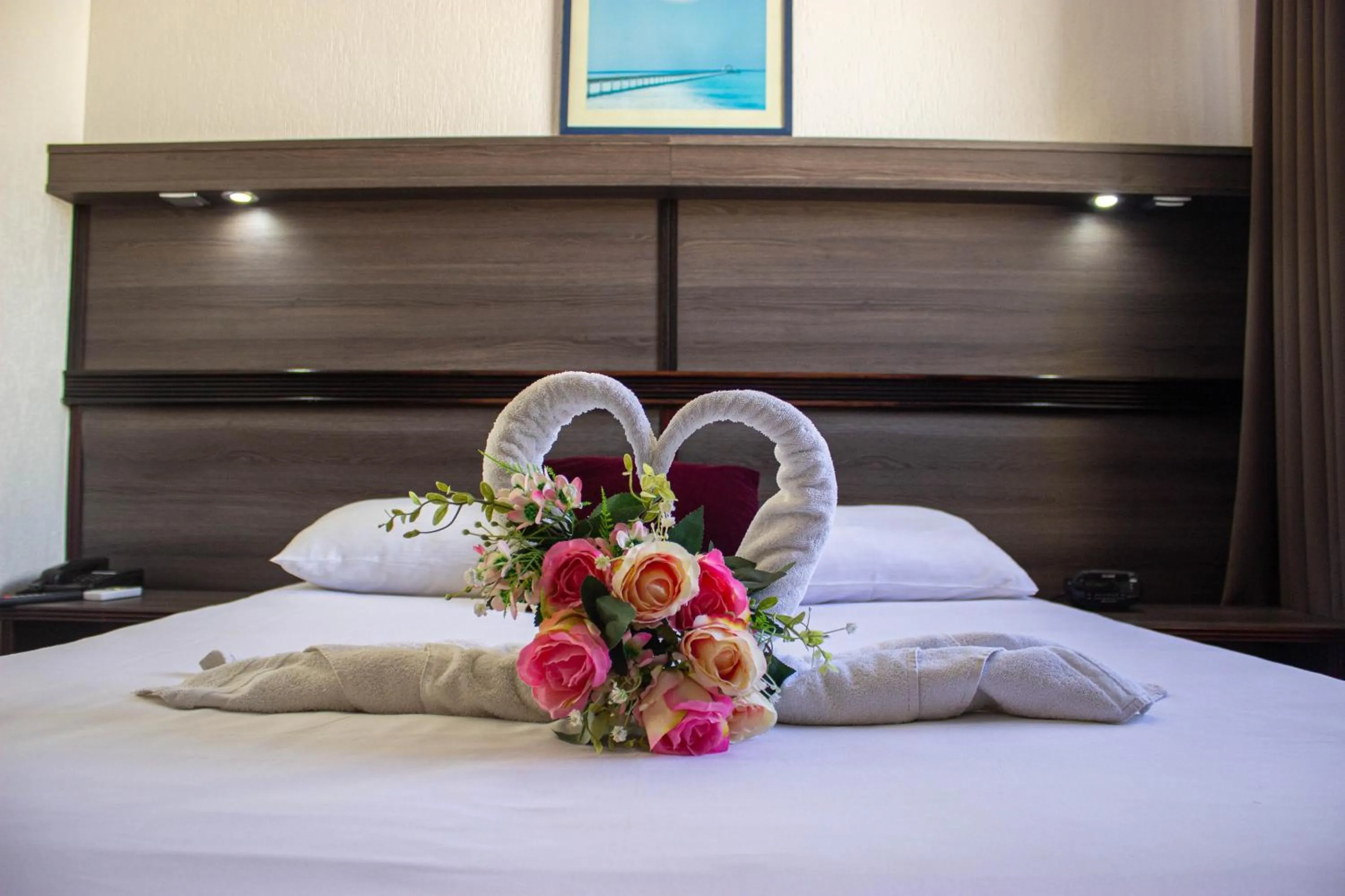 Bedroom, Bed in Hotel Le Paris