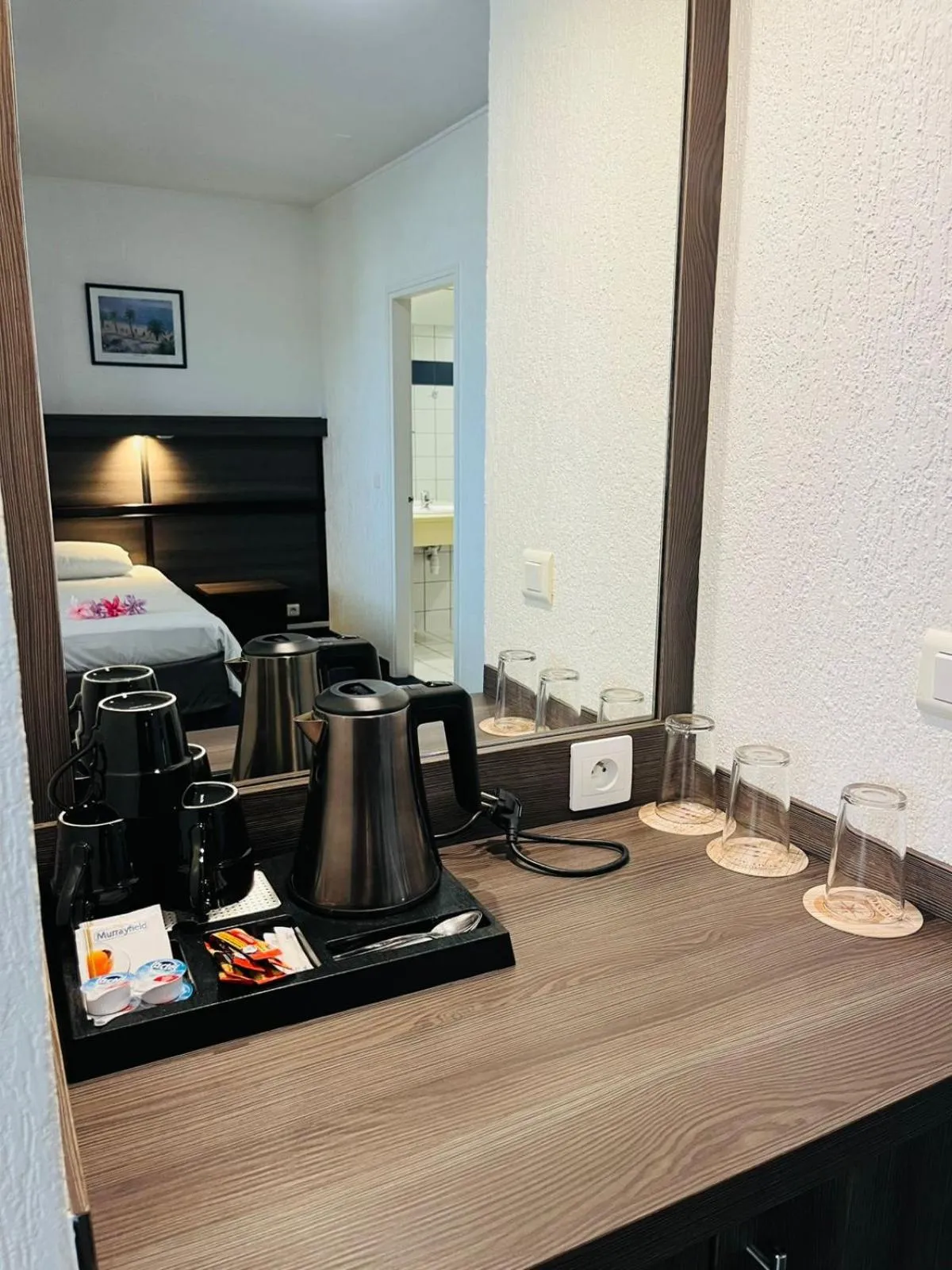 Coffee/tea facilities in Hotel Le Paris