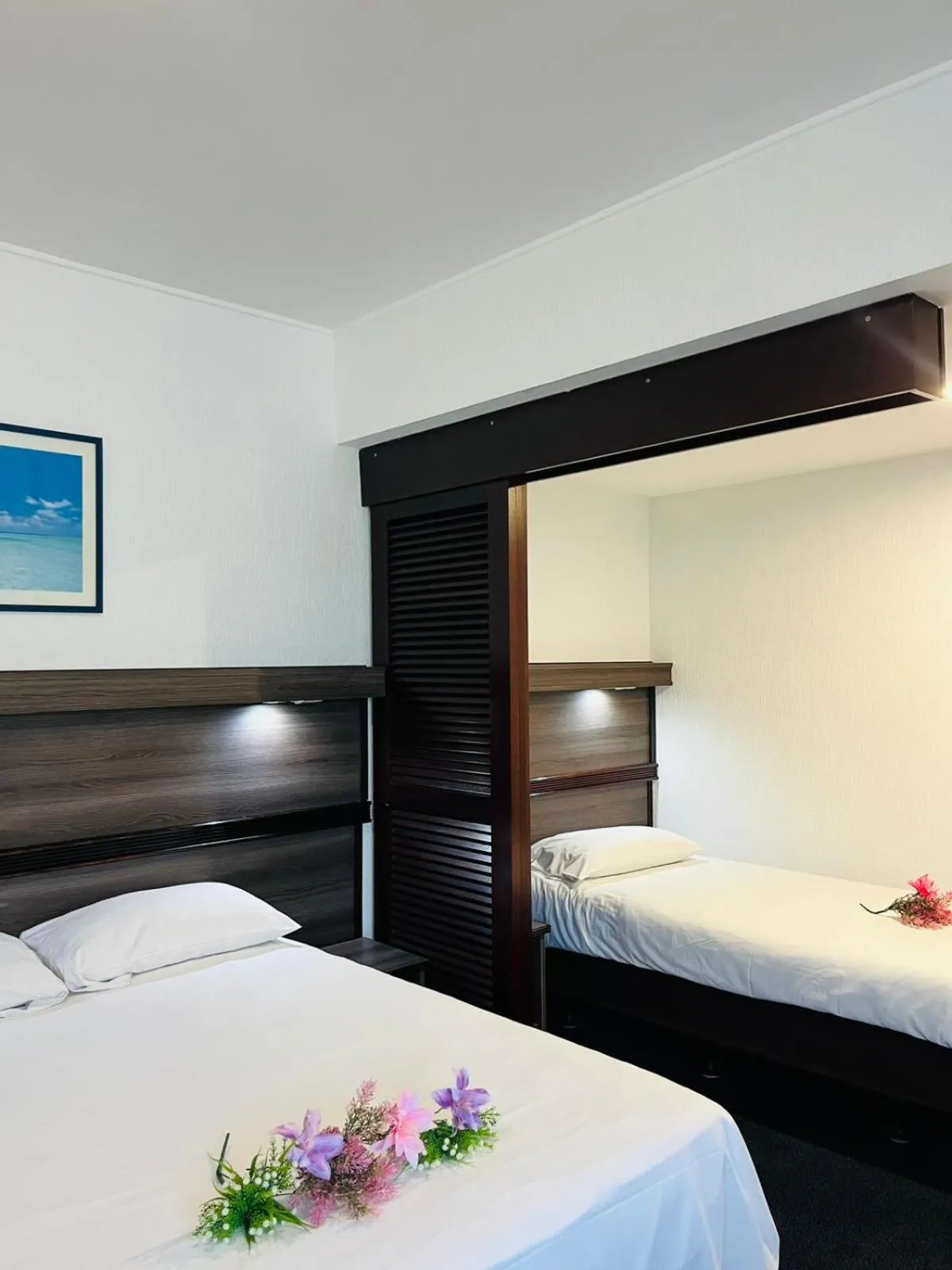 Photo of the whole room, Bed in Hotel Le Paris