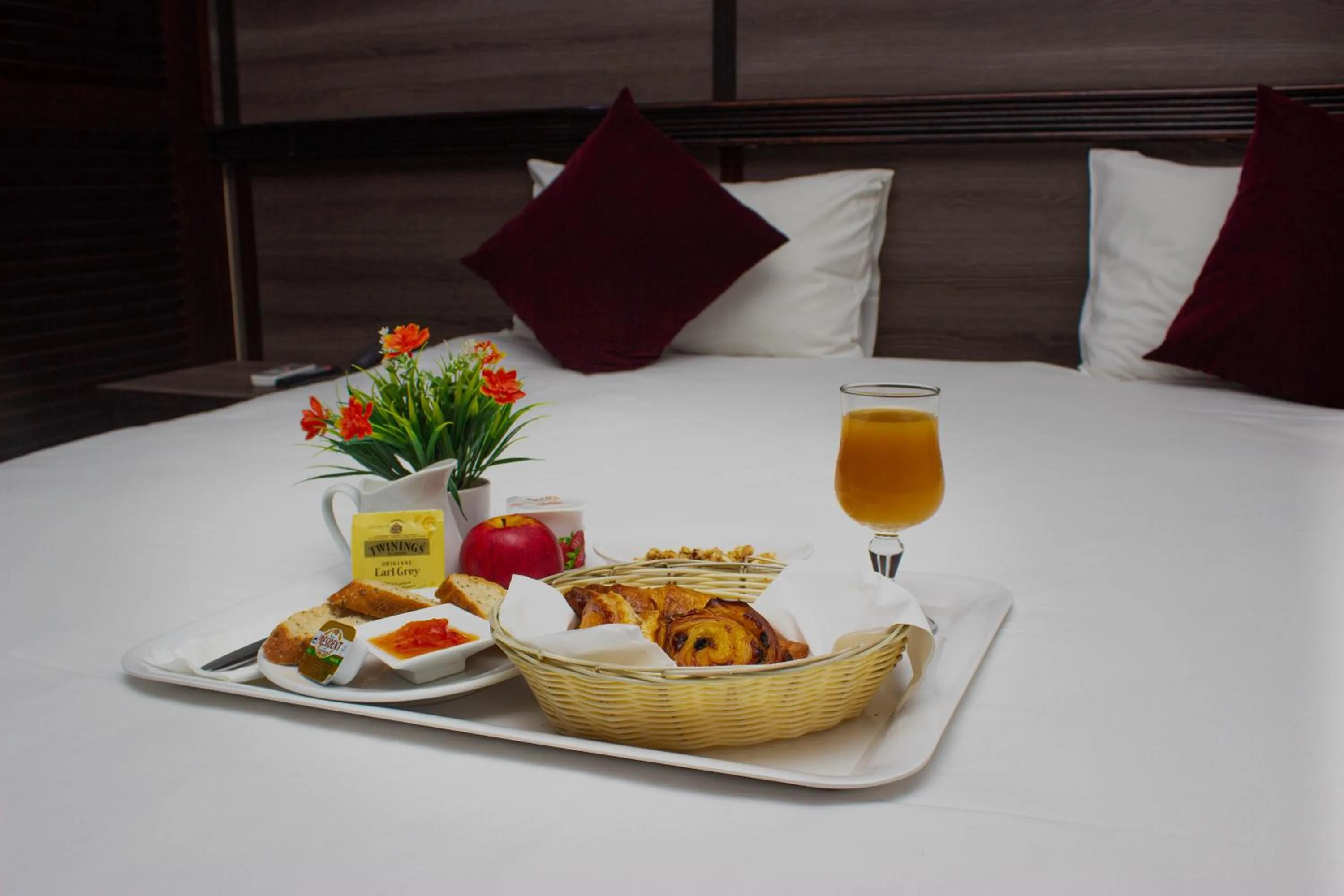 Bedroom in Hotel Le Paris