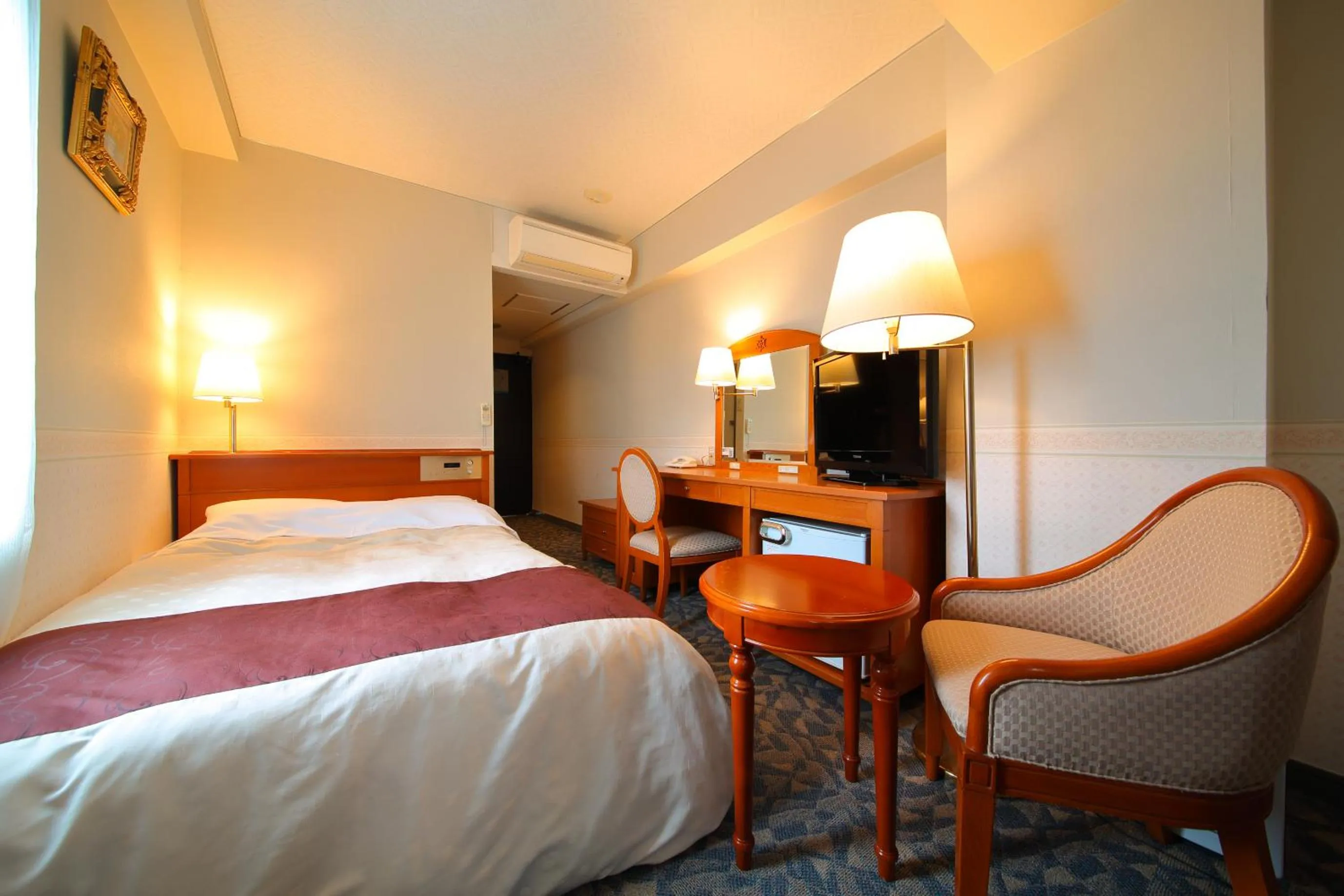 Photo of the whole room, Bed in Hotel Seawave Beppu