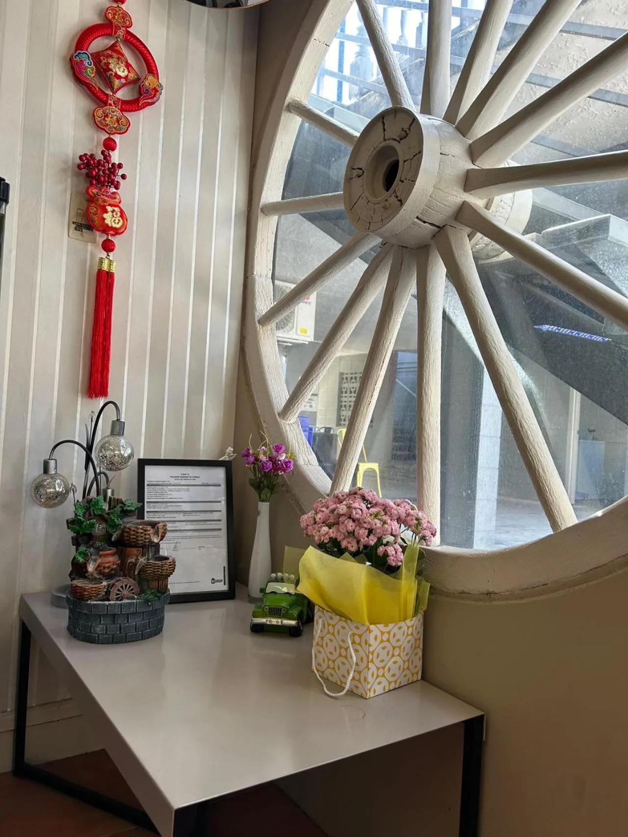 Decorative detail in Tudor Motor Lodge