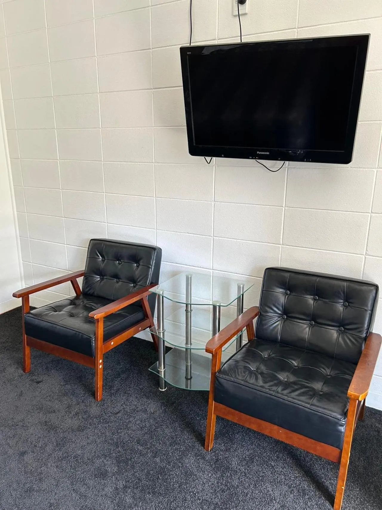 TV and multimedia in Tudor Motor Lodge