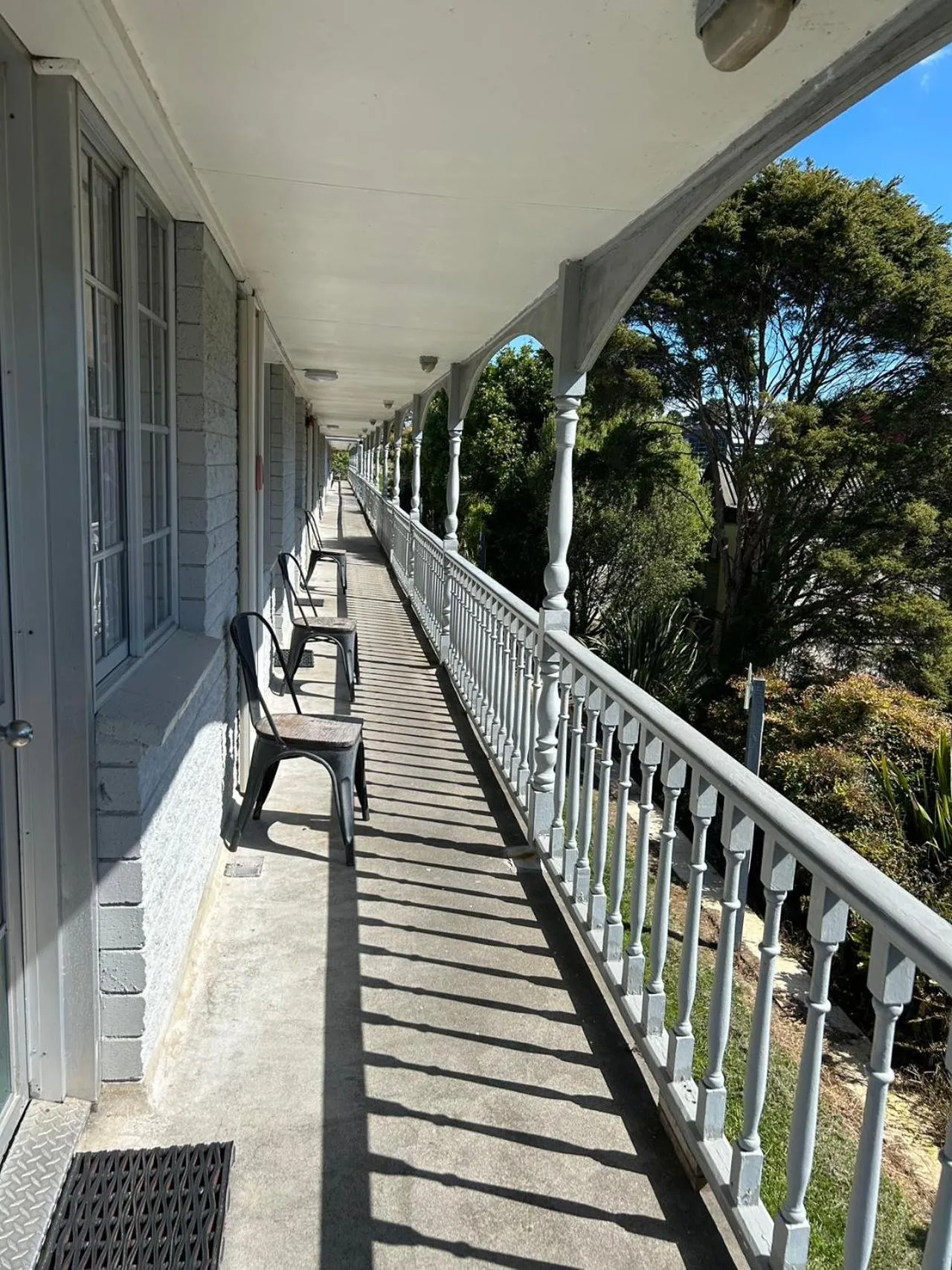 Day in Tudor Motor Lodge