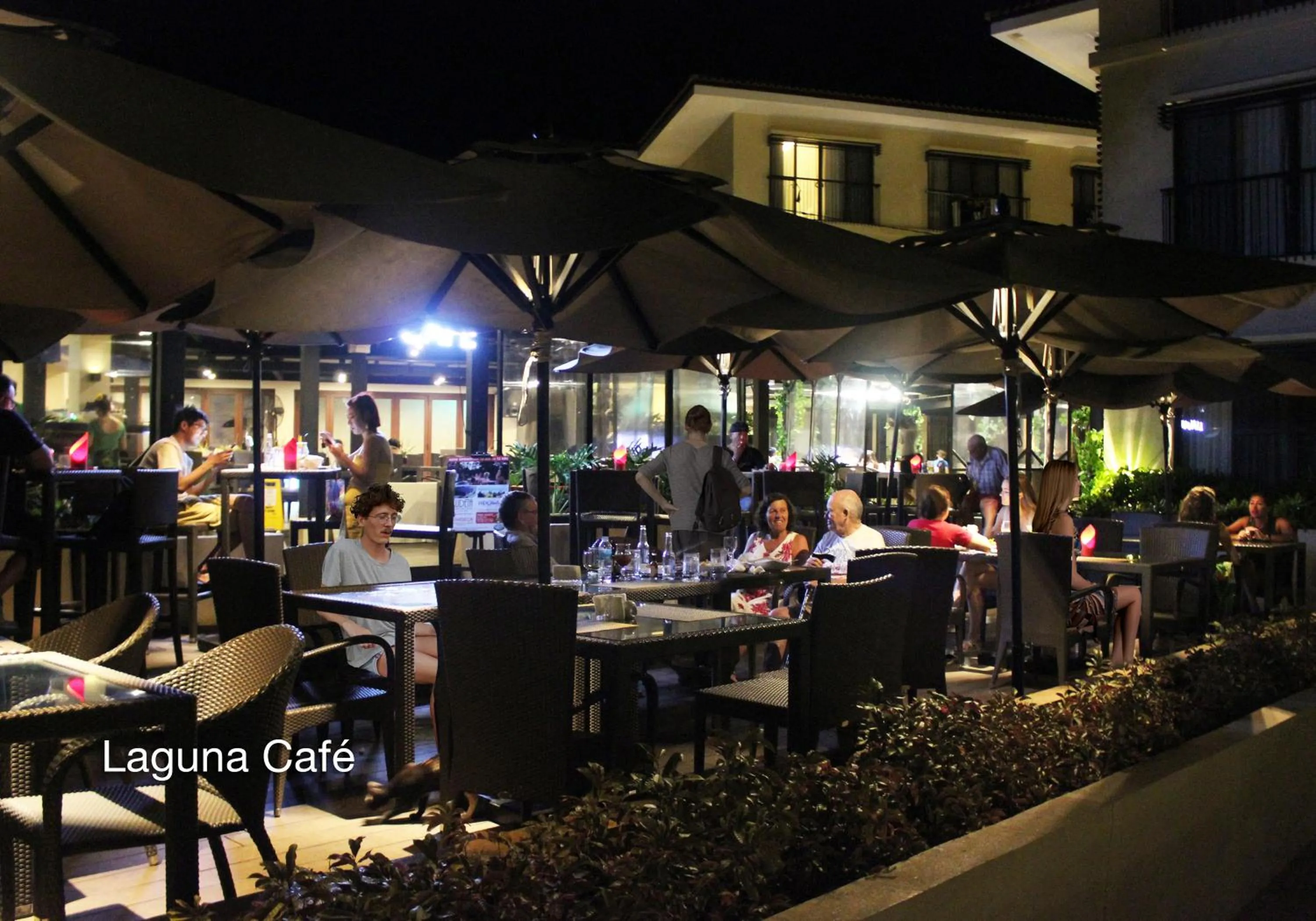Restaurant/places to eat in Fairways and Bluewater Boracay