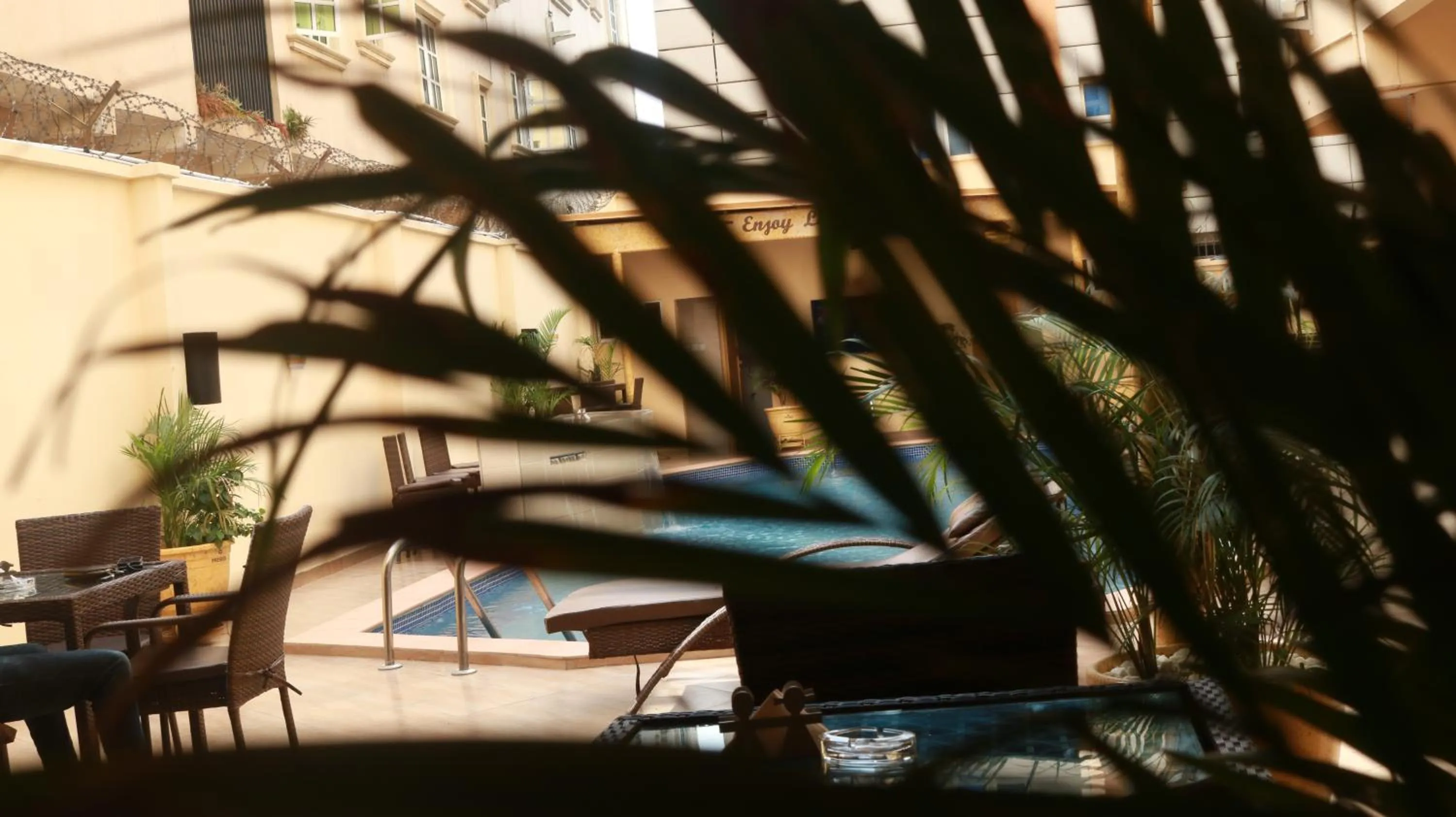 Presken Hotel (Awolowo way)