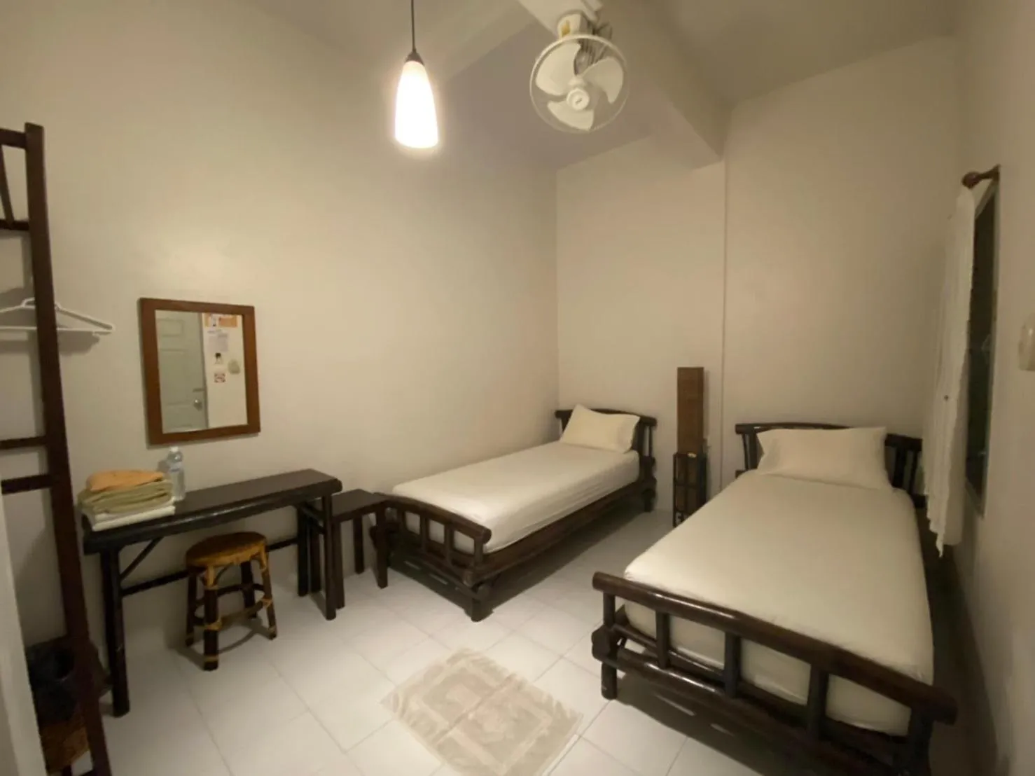 Bed in Lamphuhouse Bangkok