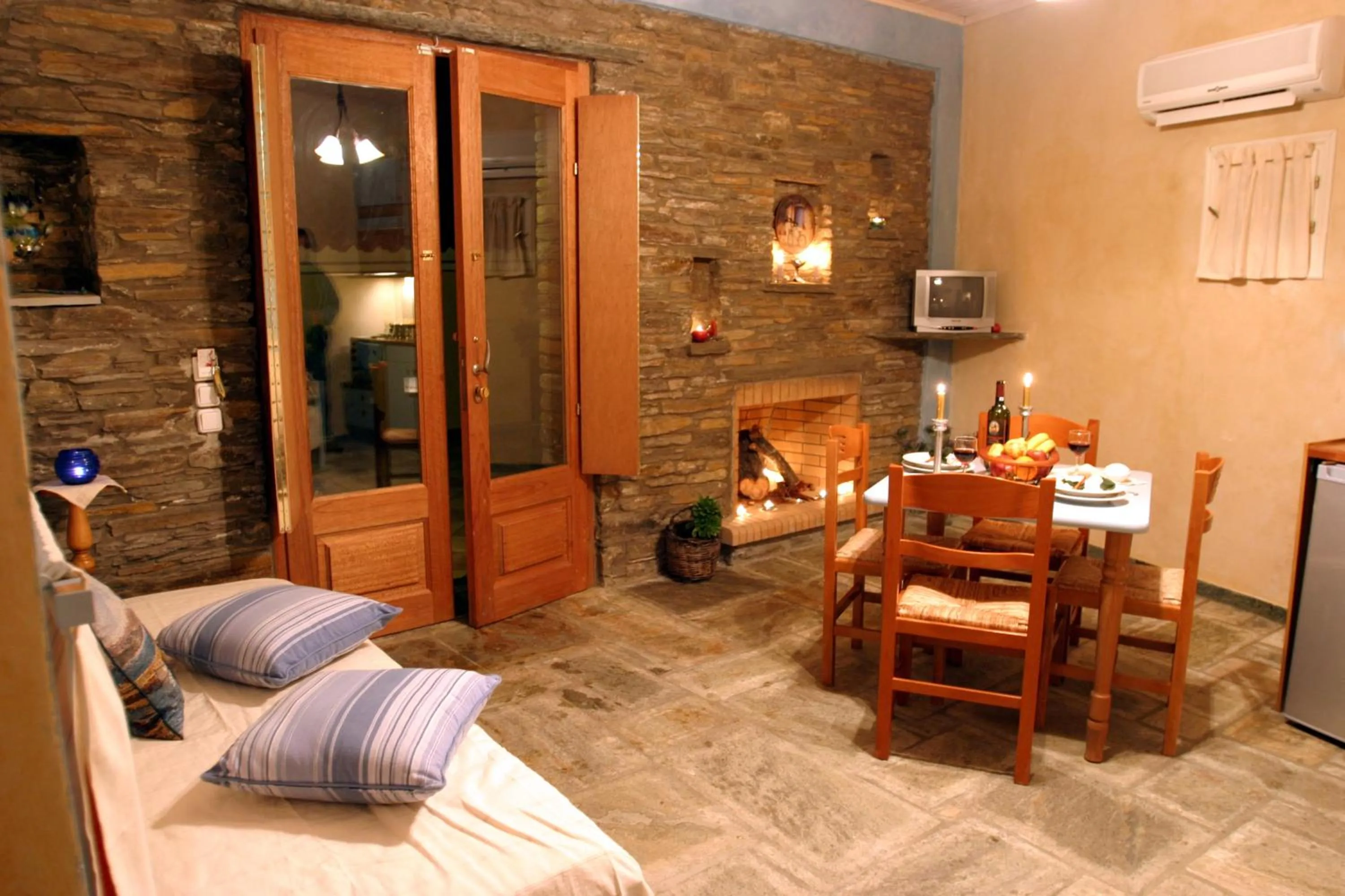 Dining area in Kalimera Andros