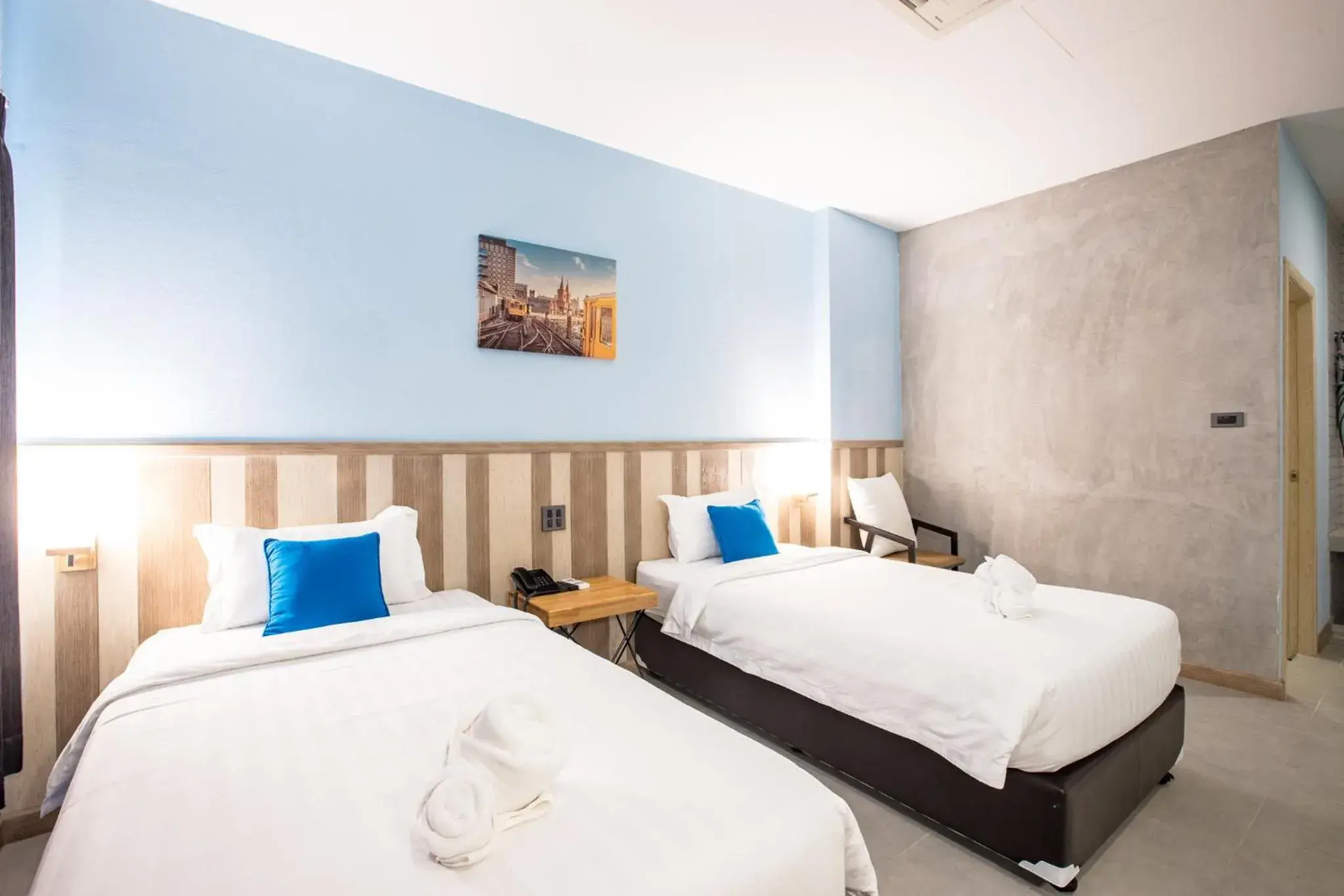 Standard Twin Room with Mountain View in Leaves Valley Resort Standard Twin Room with Mountain View in Leaves Valley Resort