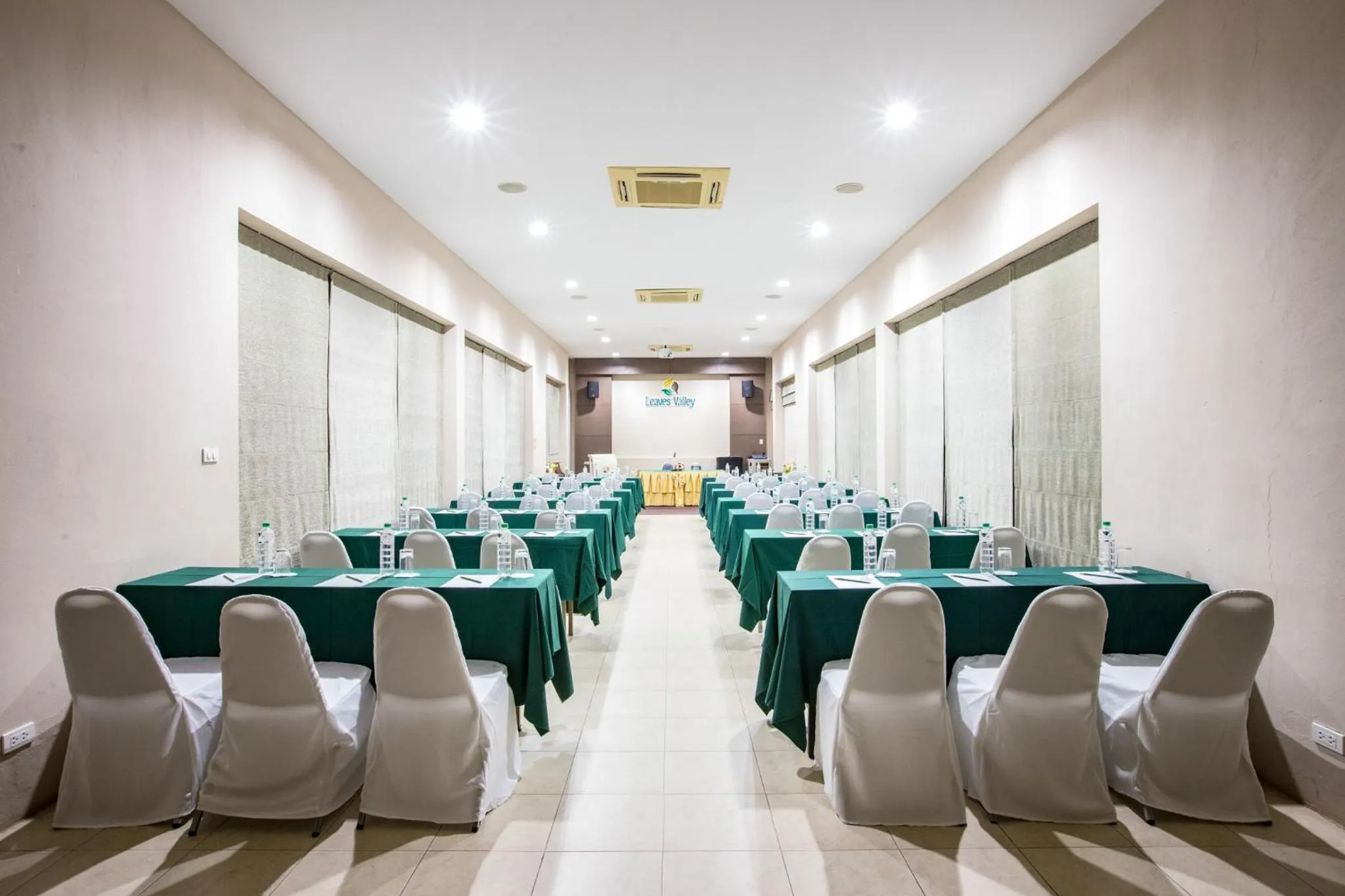 Meeting/conference room in Leaves Valley Resort