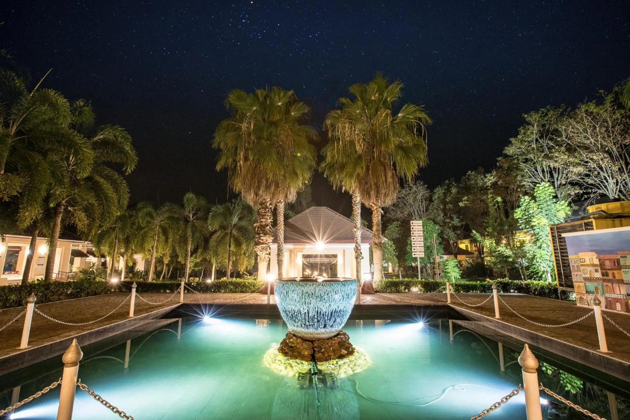 Garden view in Leaves Valley Resort