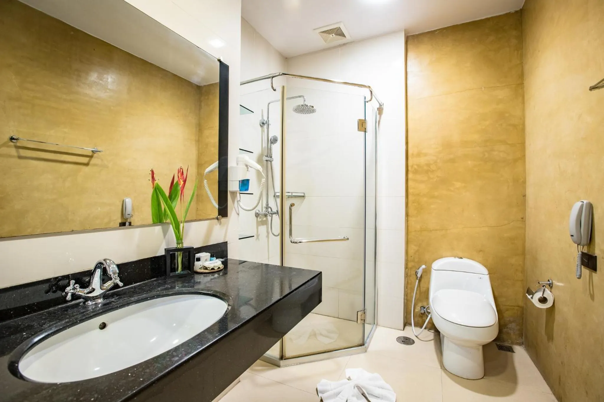 Bathroom in Leaves Valley Resort