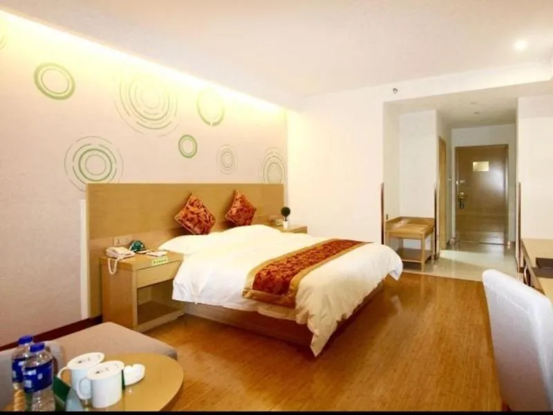 Bed in GreenTree Inn Zhejiang Jiaxing Xiuzhou District Wangjiangjin Town Business Hotel
