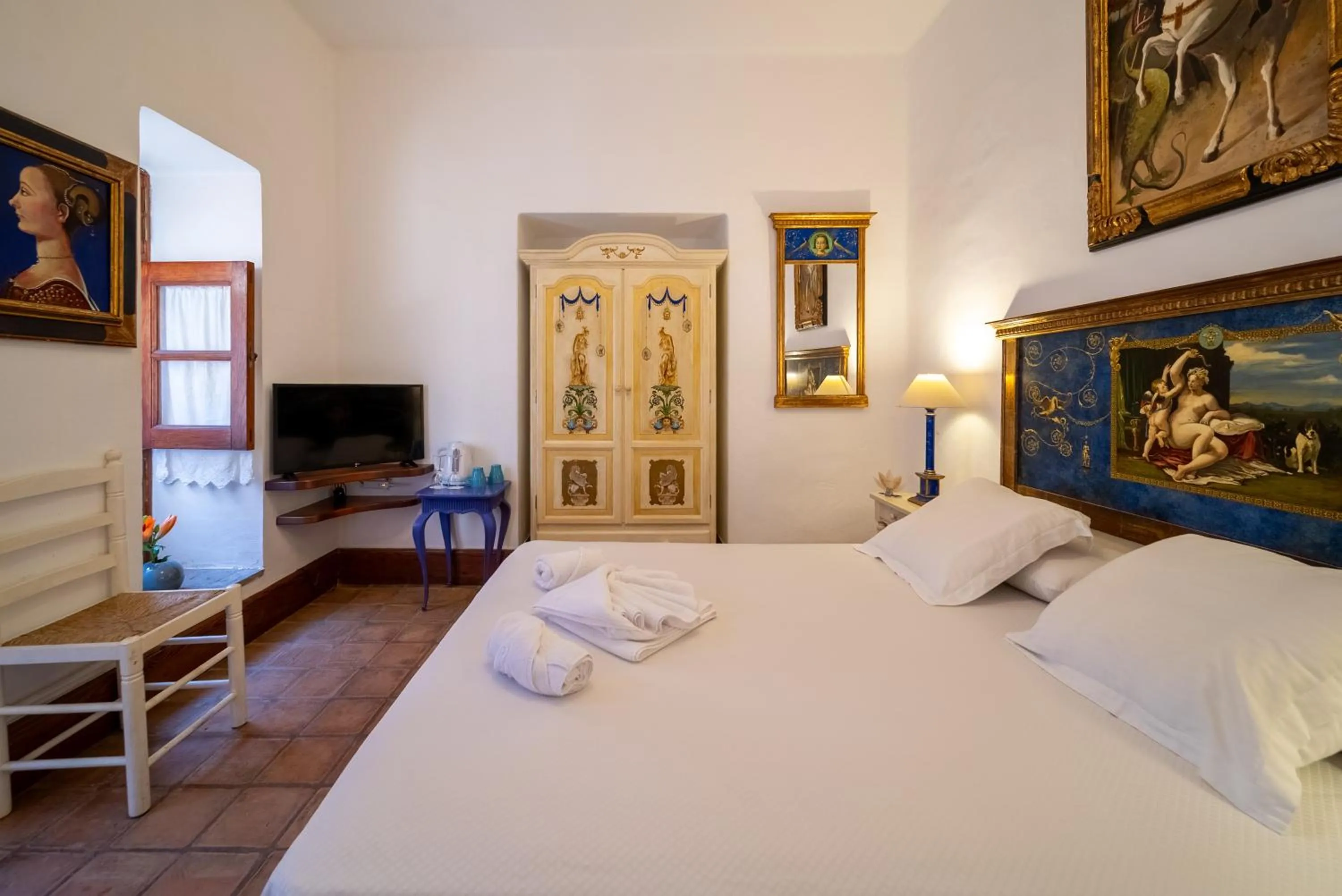 TV and multimedia, Bed in La Casona de Yaiza I Hotel Emblematico