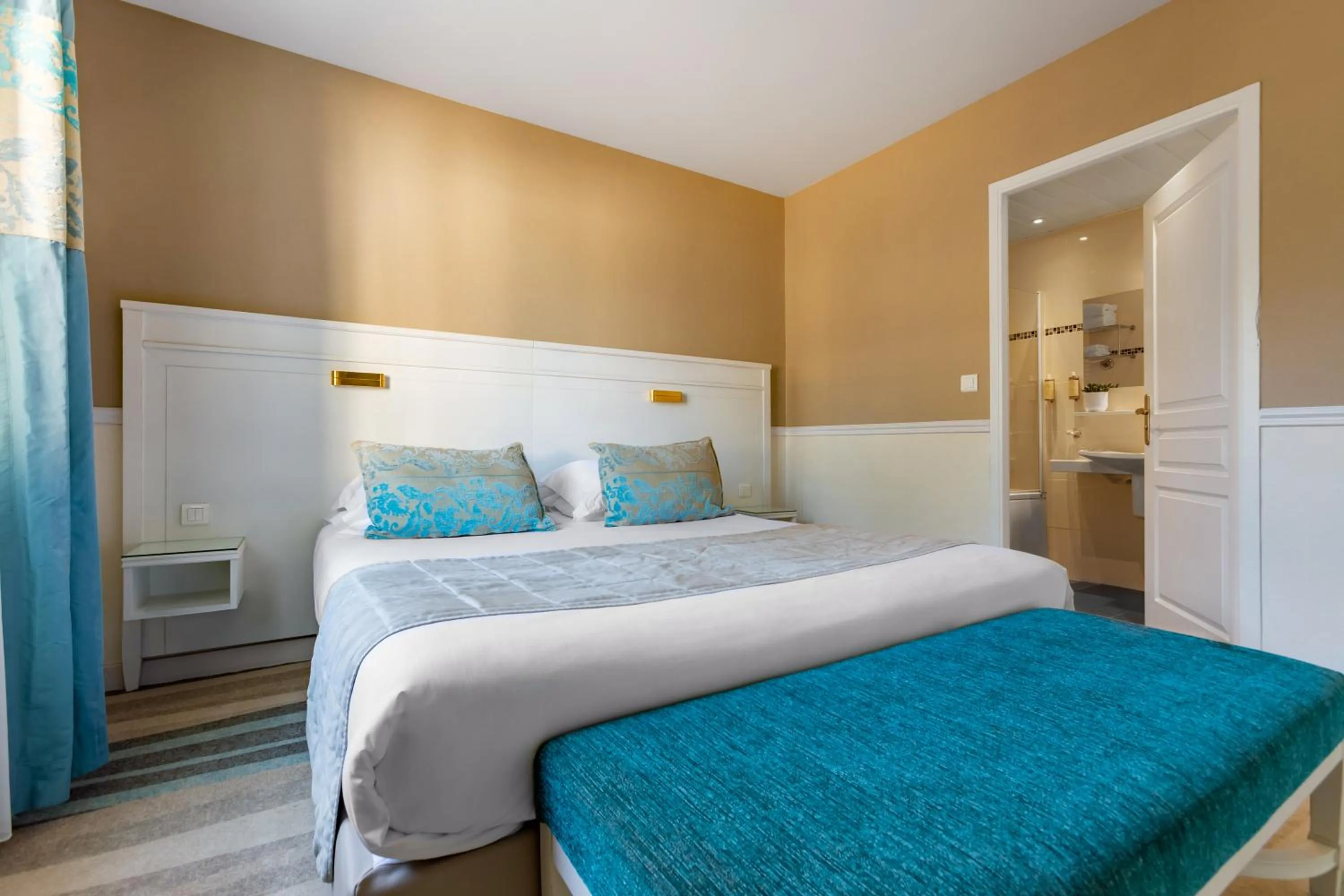 Bed in Castel Clara Thalasso & Spa