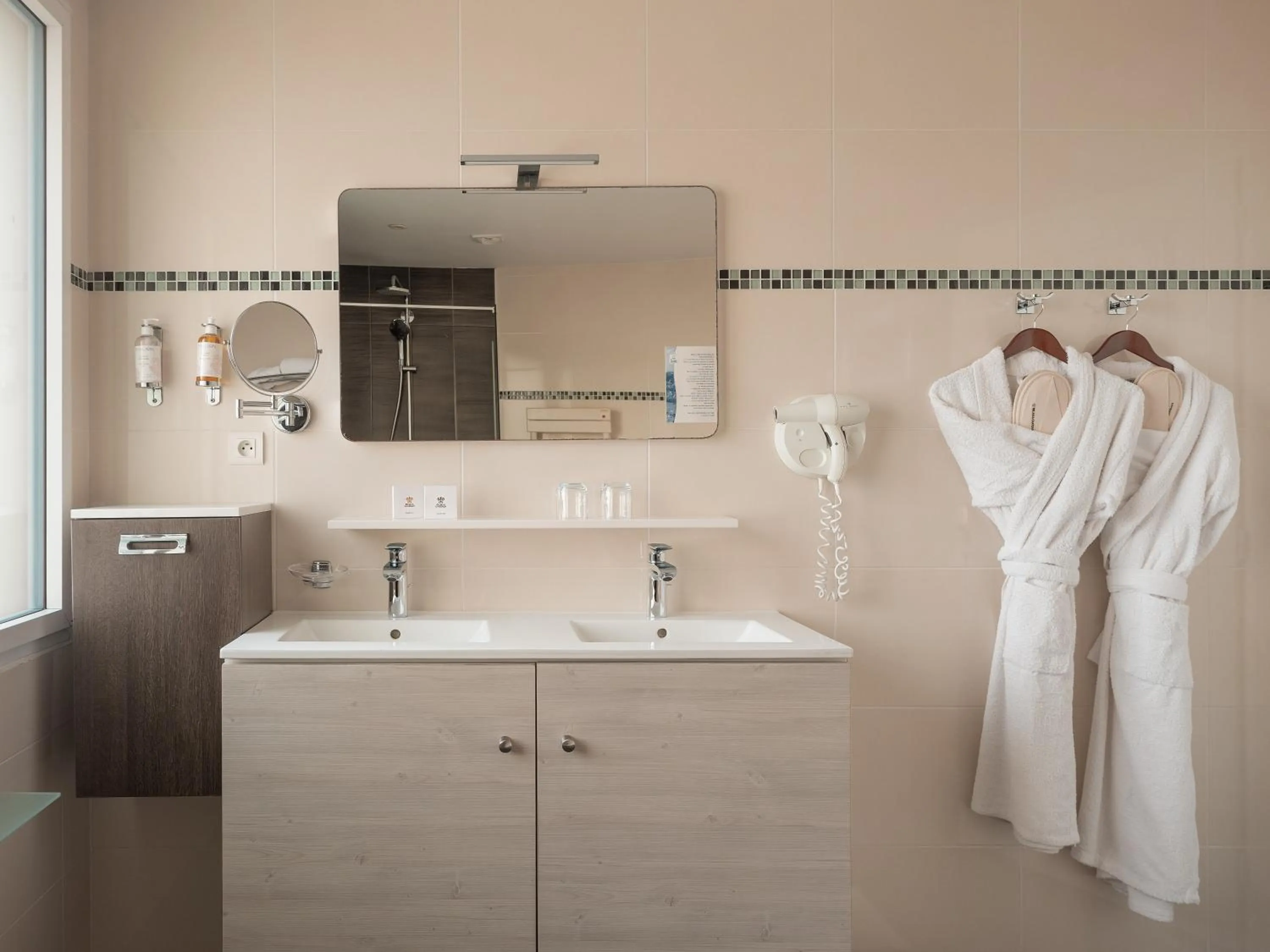 Bathroom in Castel Clara Thalasso & Spa