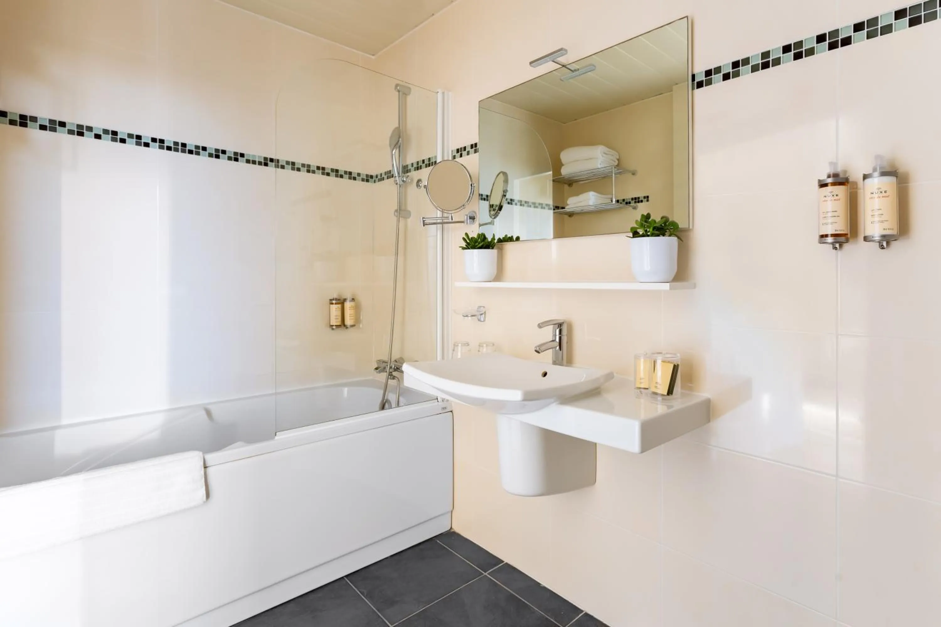 Bathroom in Castel Clara Thalasso & Spa