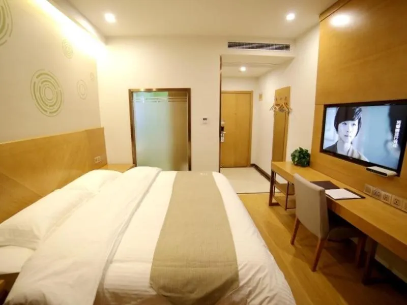 Bed in GreenTree Inn Fuyang Development Zone Weisan Road Express Hotel