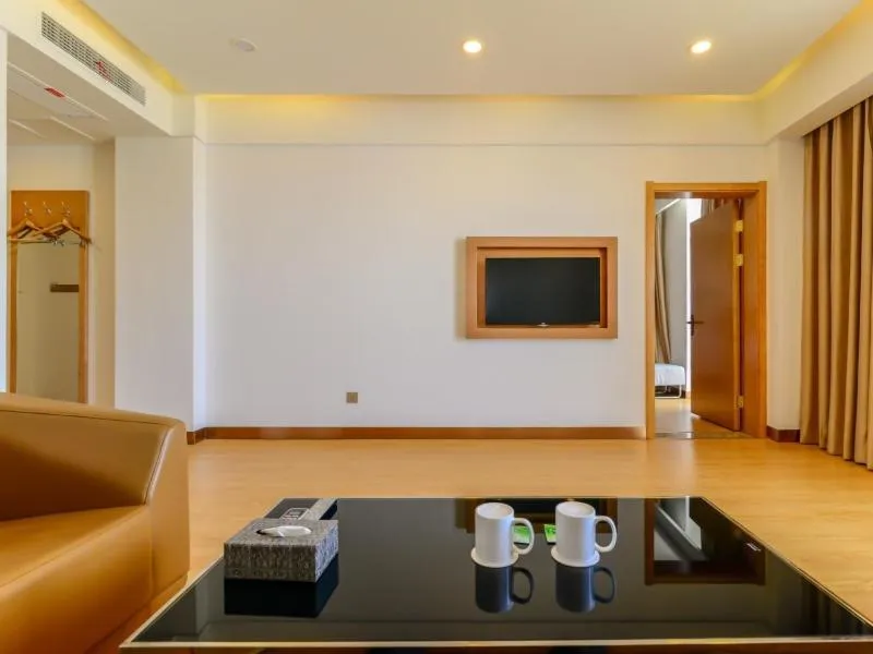 GreenTree Inn Wuhu Fangte Forth Phase Wanchun Fortune Plaza Business Hotel