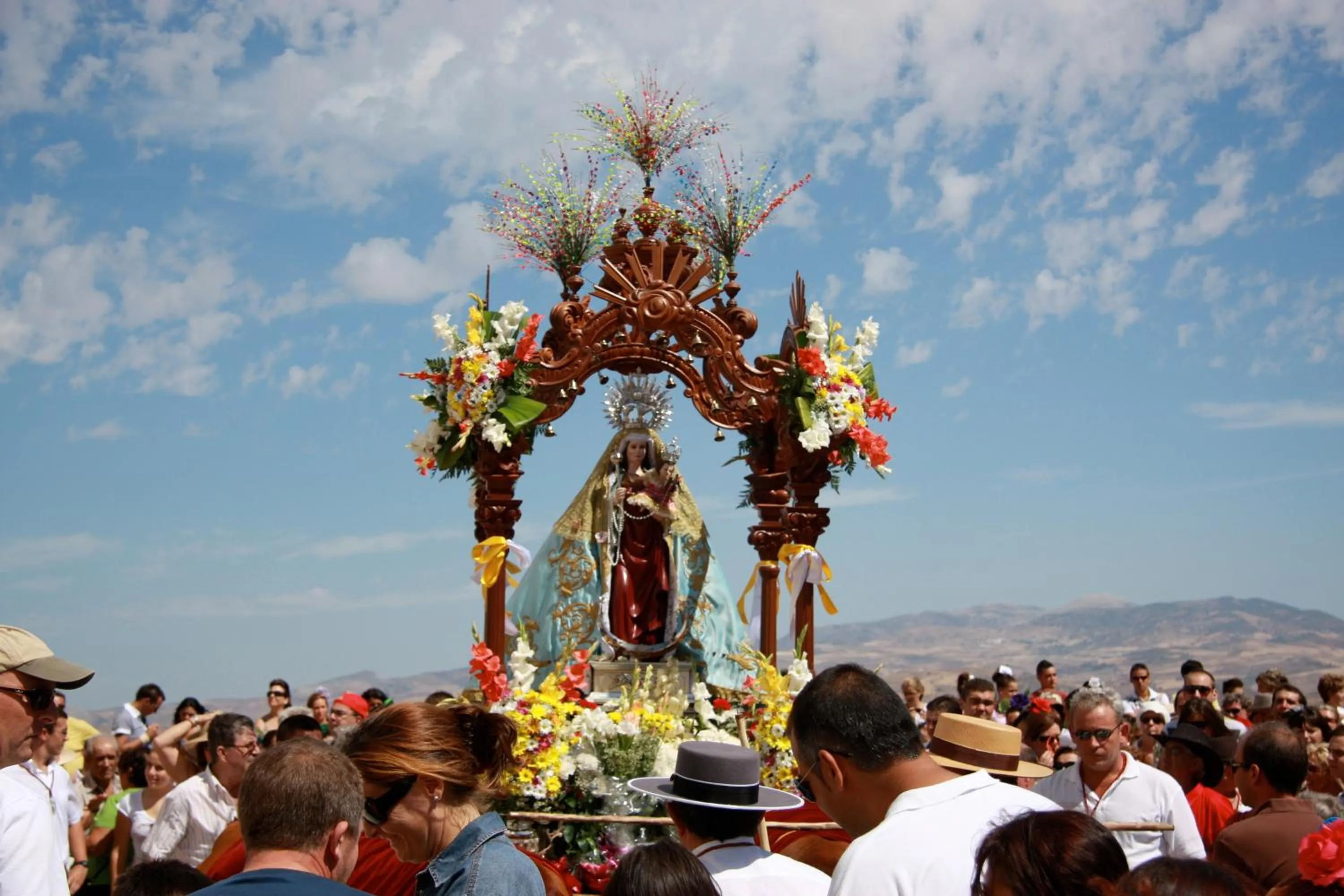 People in Hotel Don Pero