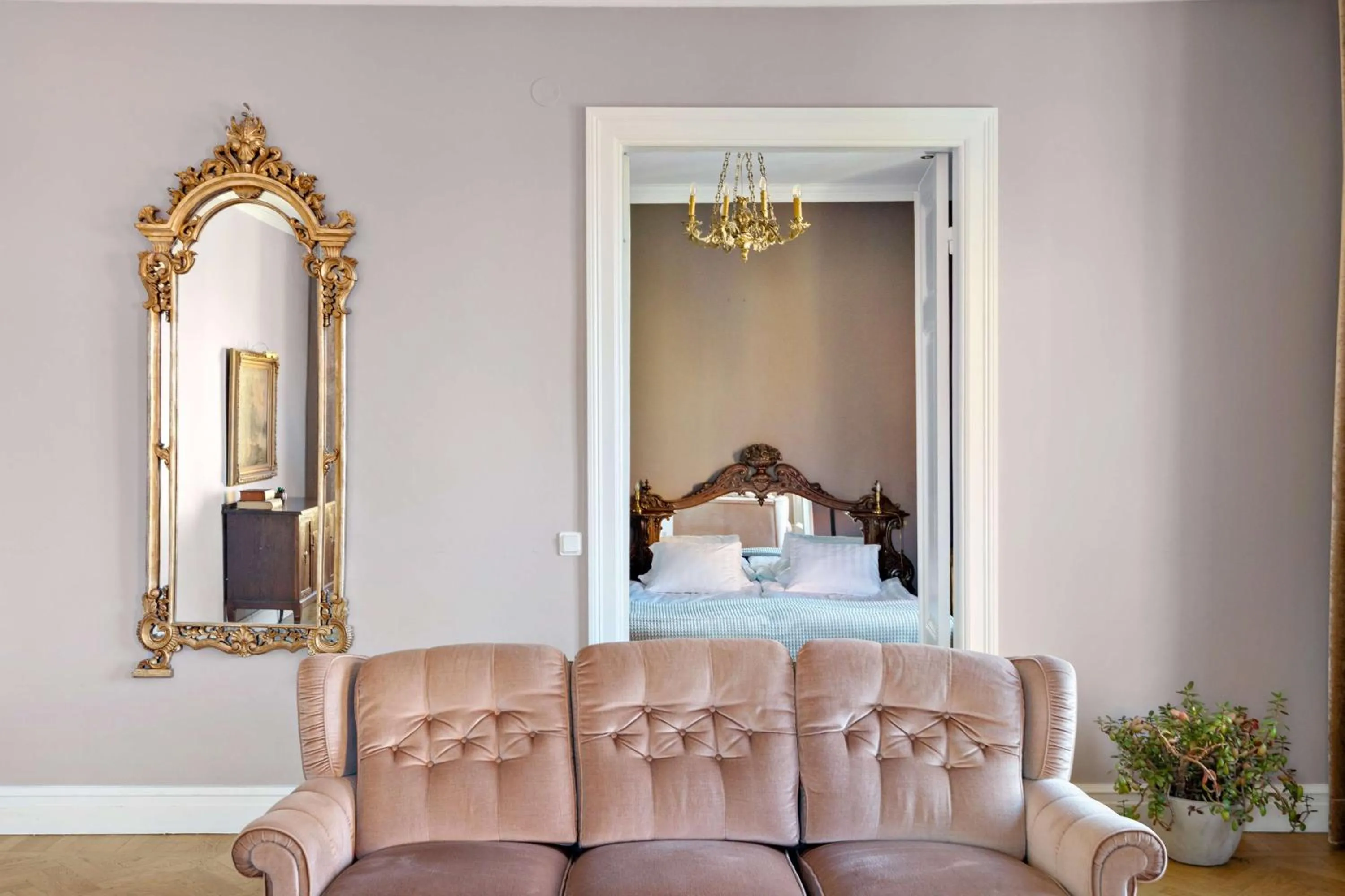 Bedroom, Bed in Donners Hotell