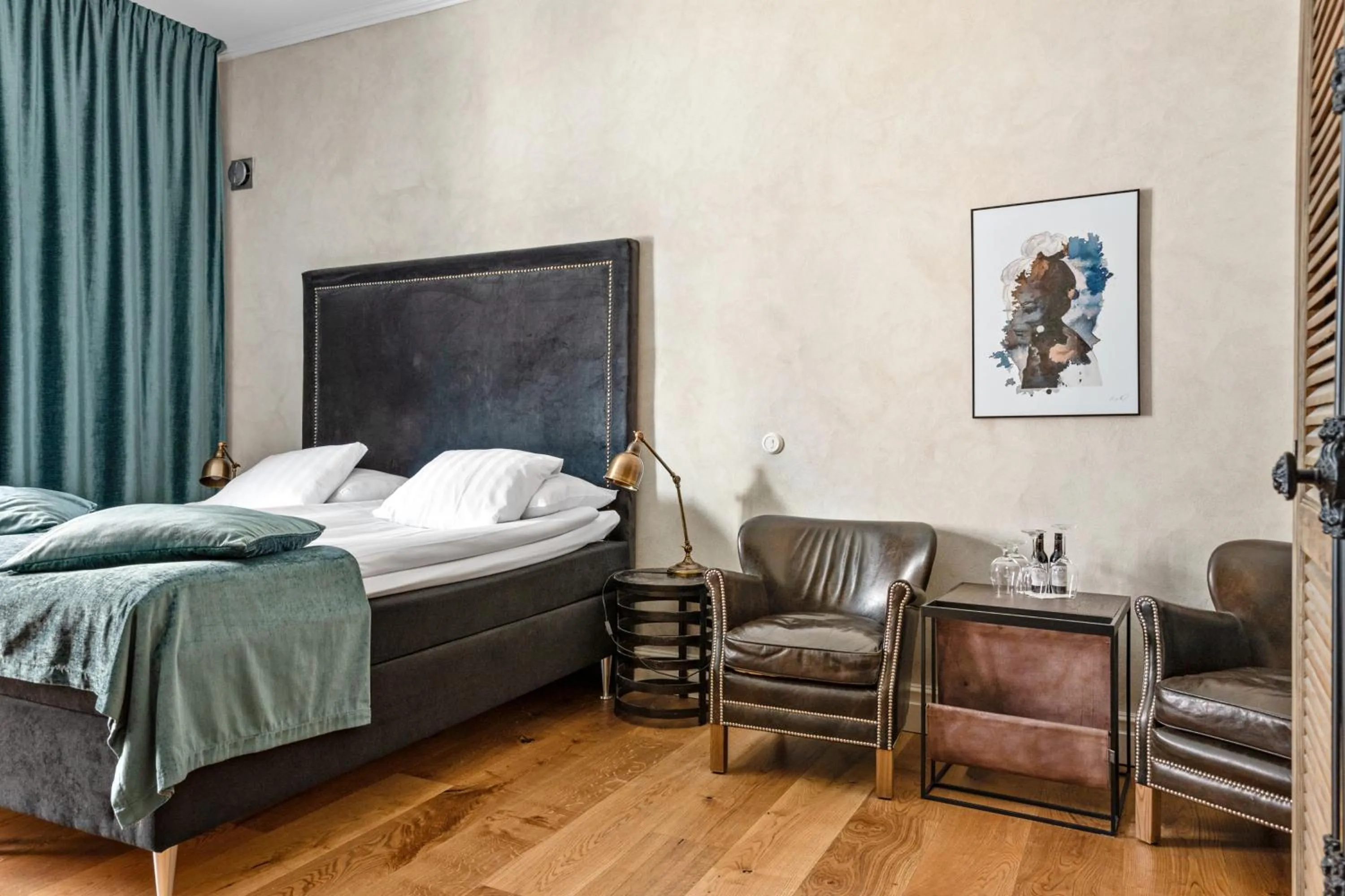 Bedroom, Bed in Donners Hotell