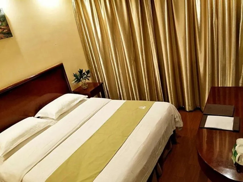 Bed in GreenTree Alliance Beijing Daxing District Jiugong Town Jiugong Subway Station Hotel