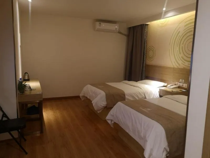 Bed in GreenTree Inn Xi'an Railway Station Airport Bus Wulukou Subway Station Business Hotel