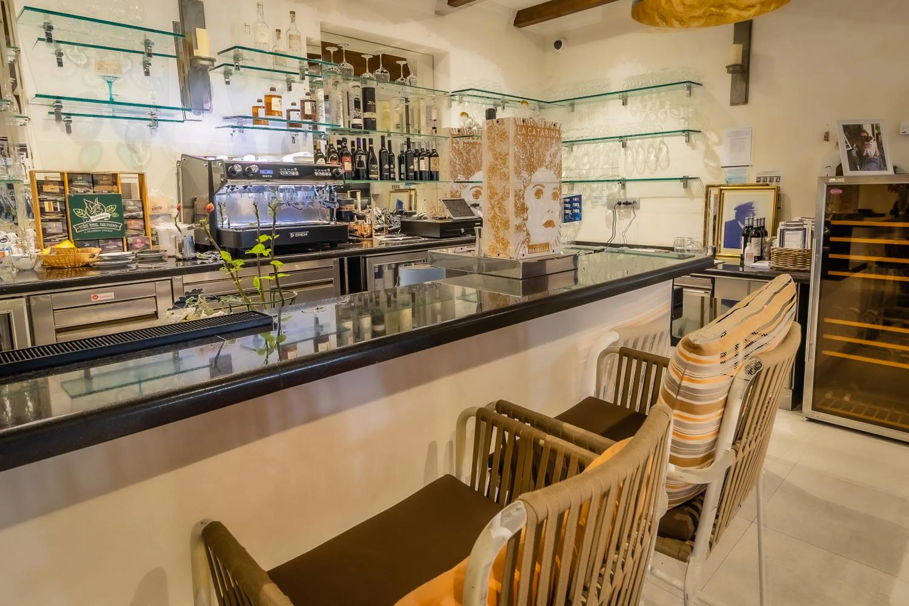 Lounge or bar in Paloma Blanca Boutique Hotel