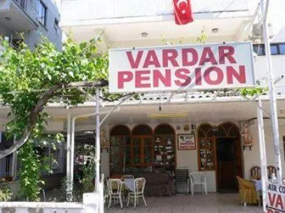 Restaurant/places to eat in Vardar Pension