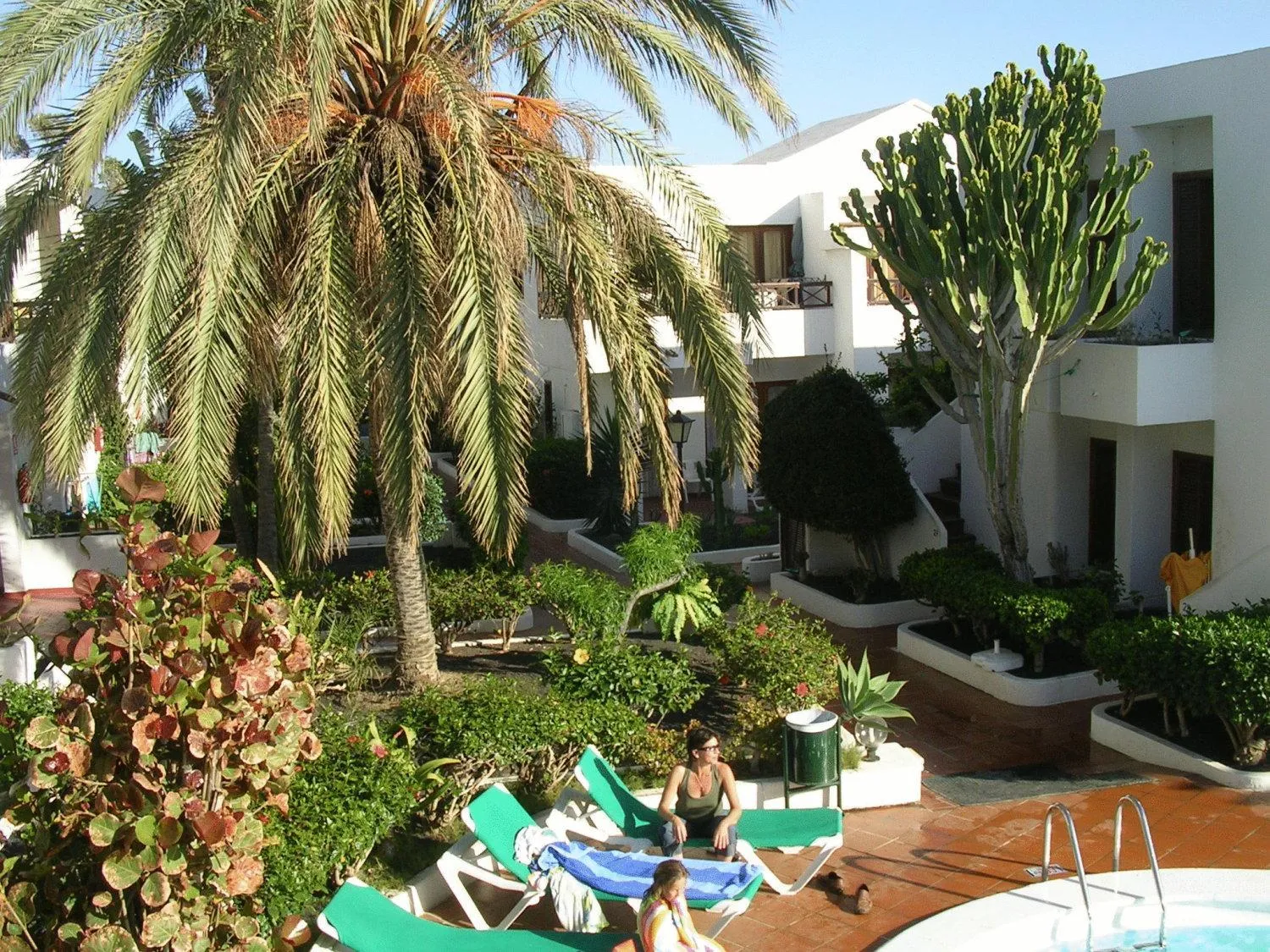 Swimming pool in Apartamentos Maribel