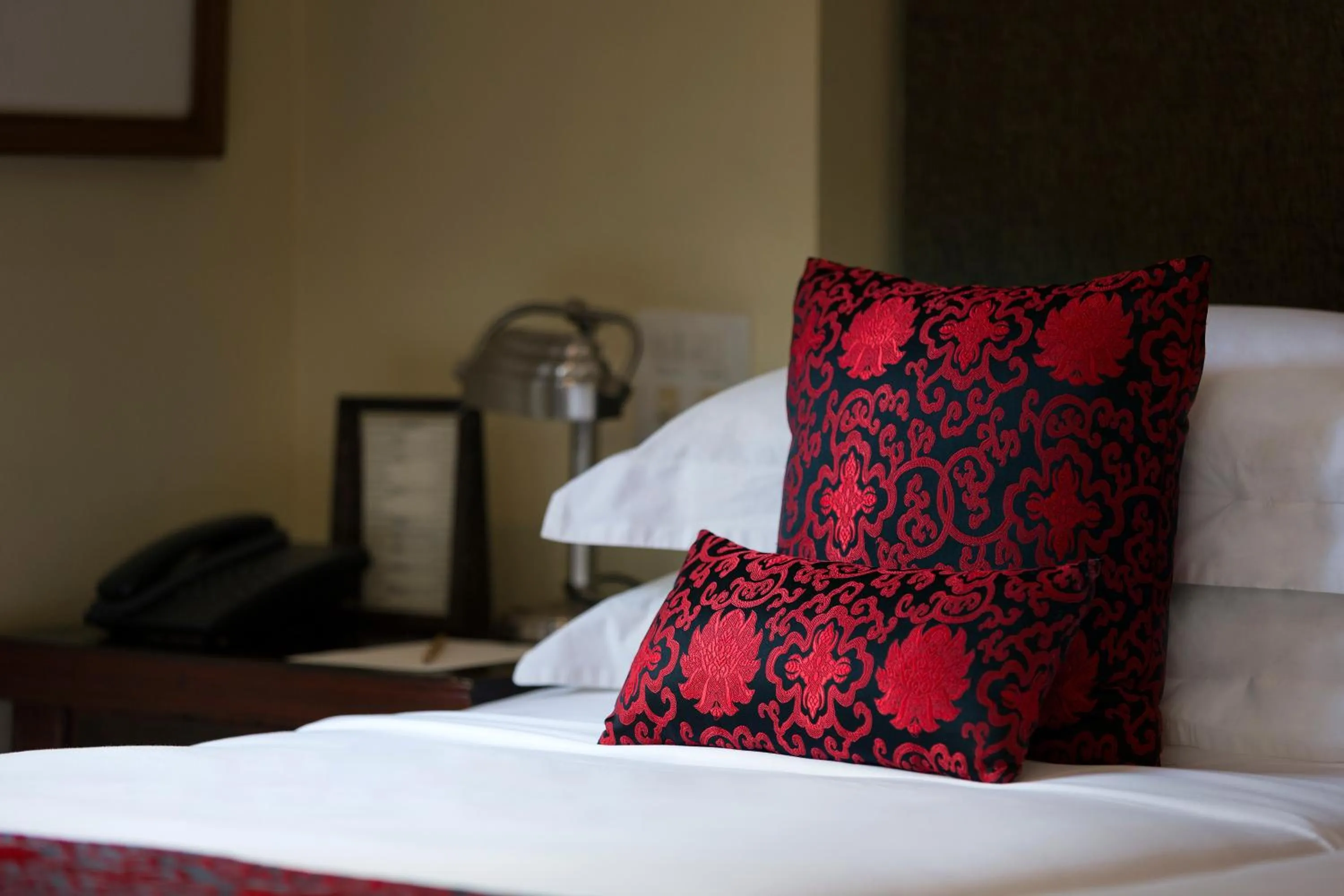 Bed in Chakrabongse Villas