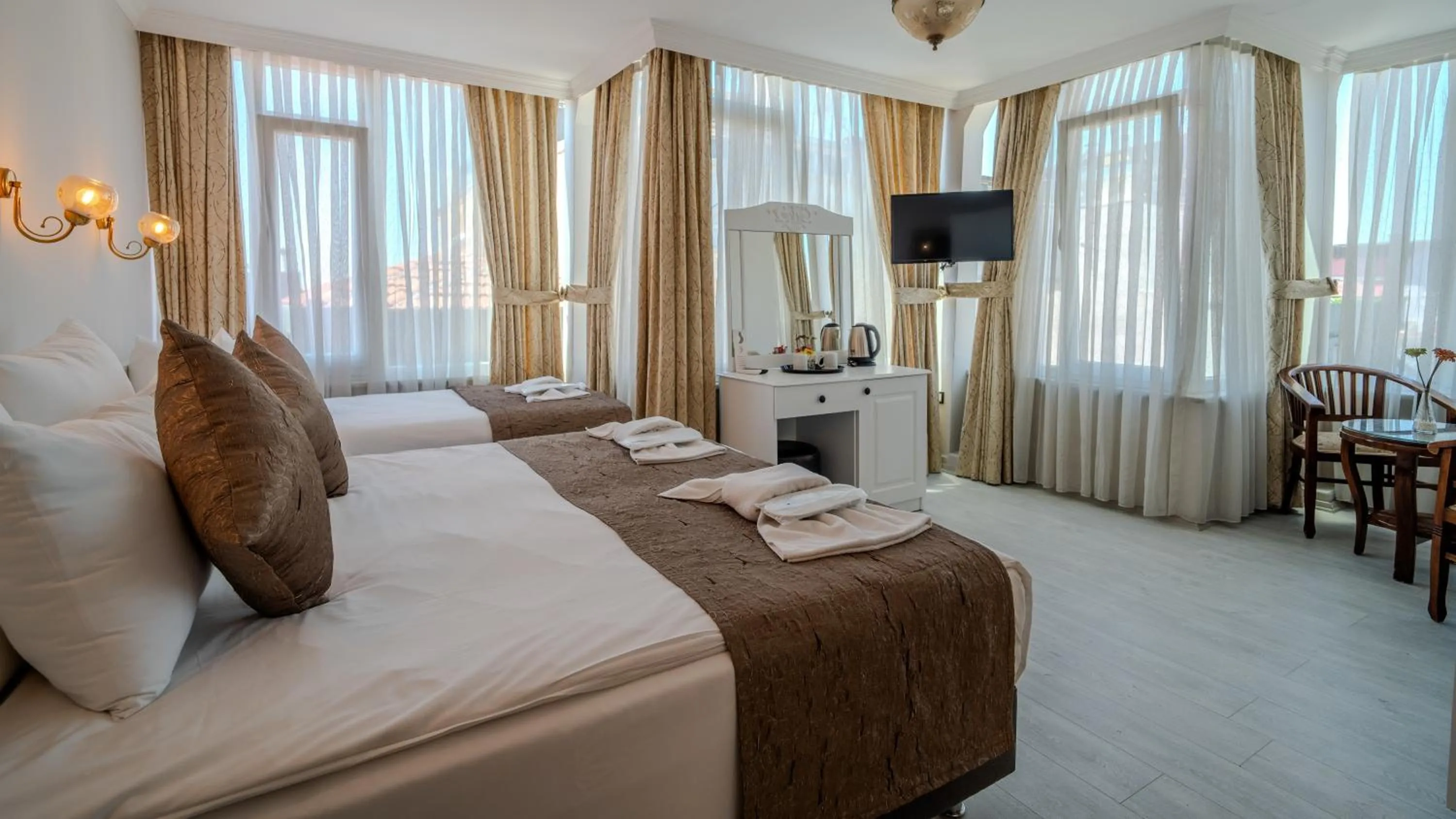 Bed in Sultanahmet Cesme Hotel