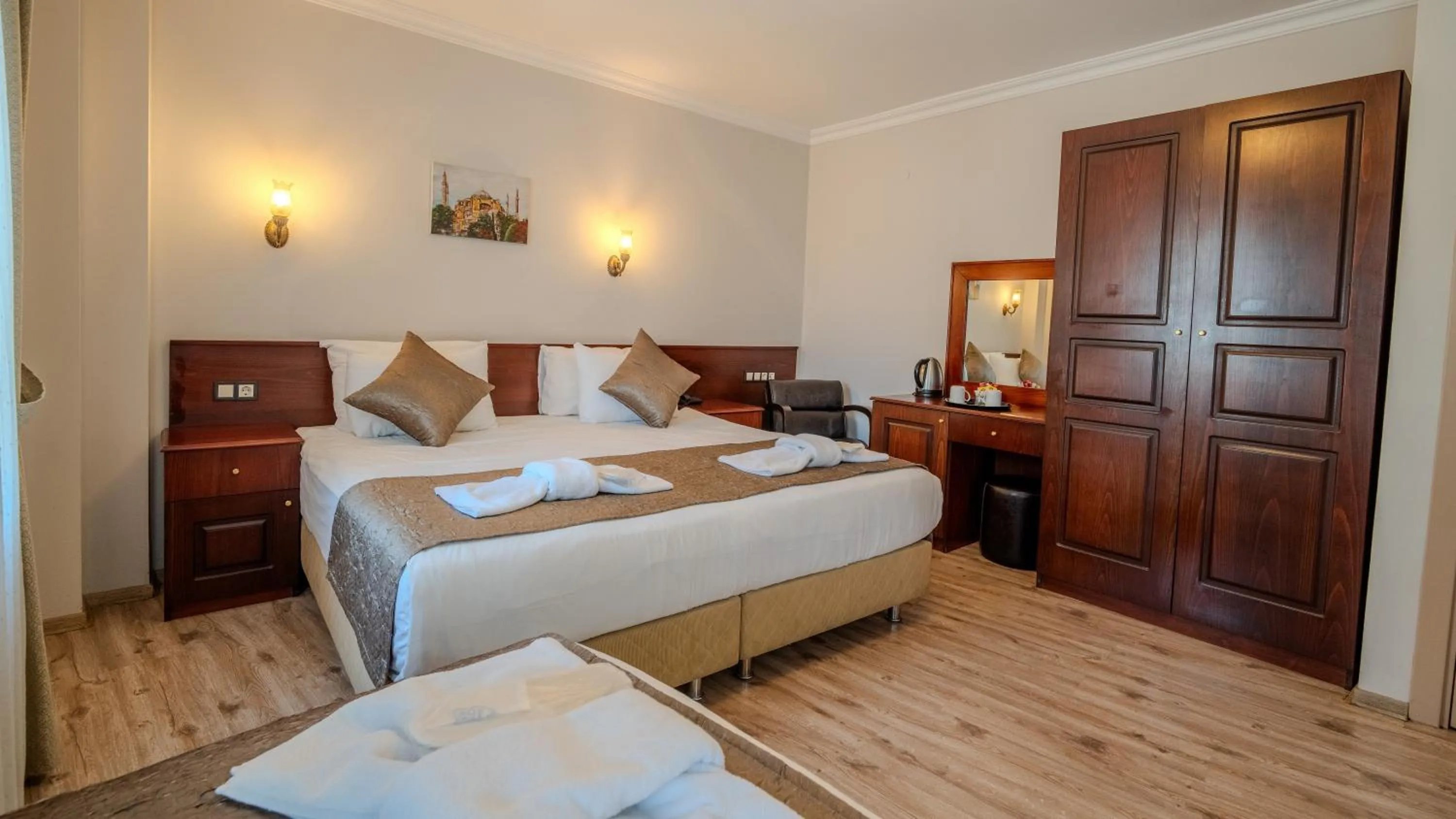 Bed in Sultanahmet Cesme Hotel