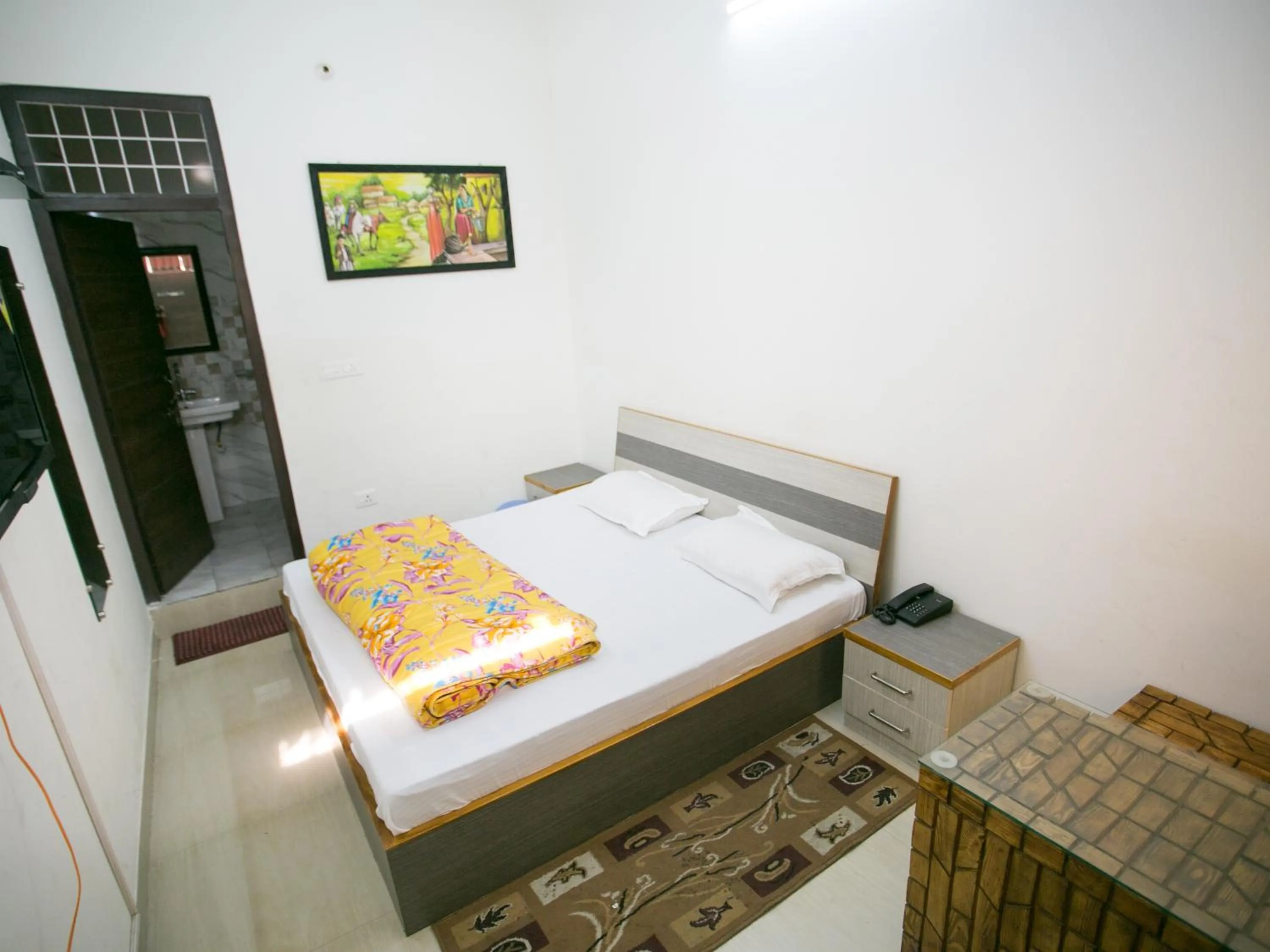 Bed in Hotel Shiv Kripa