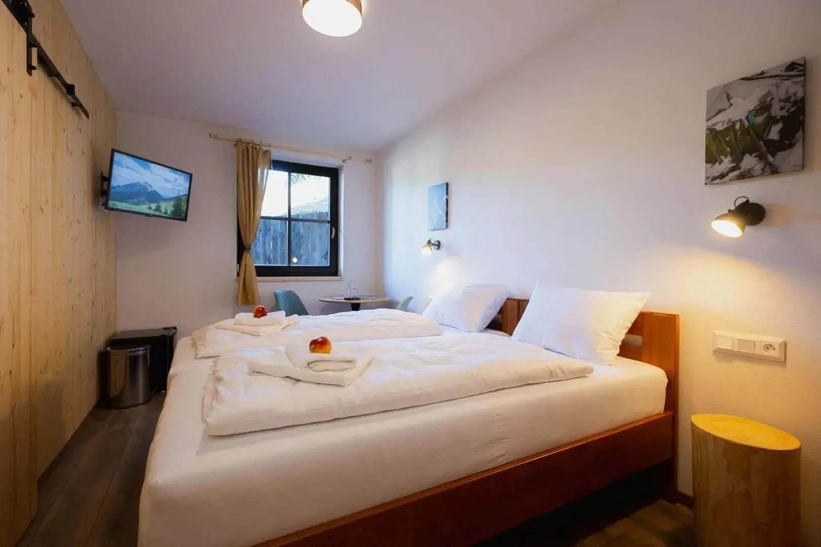 Standard Twin Room in Wellness rezort Jánošíkov dvor Standard Twin Room in Wellness rezort Jánošíkov dvor