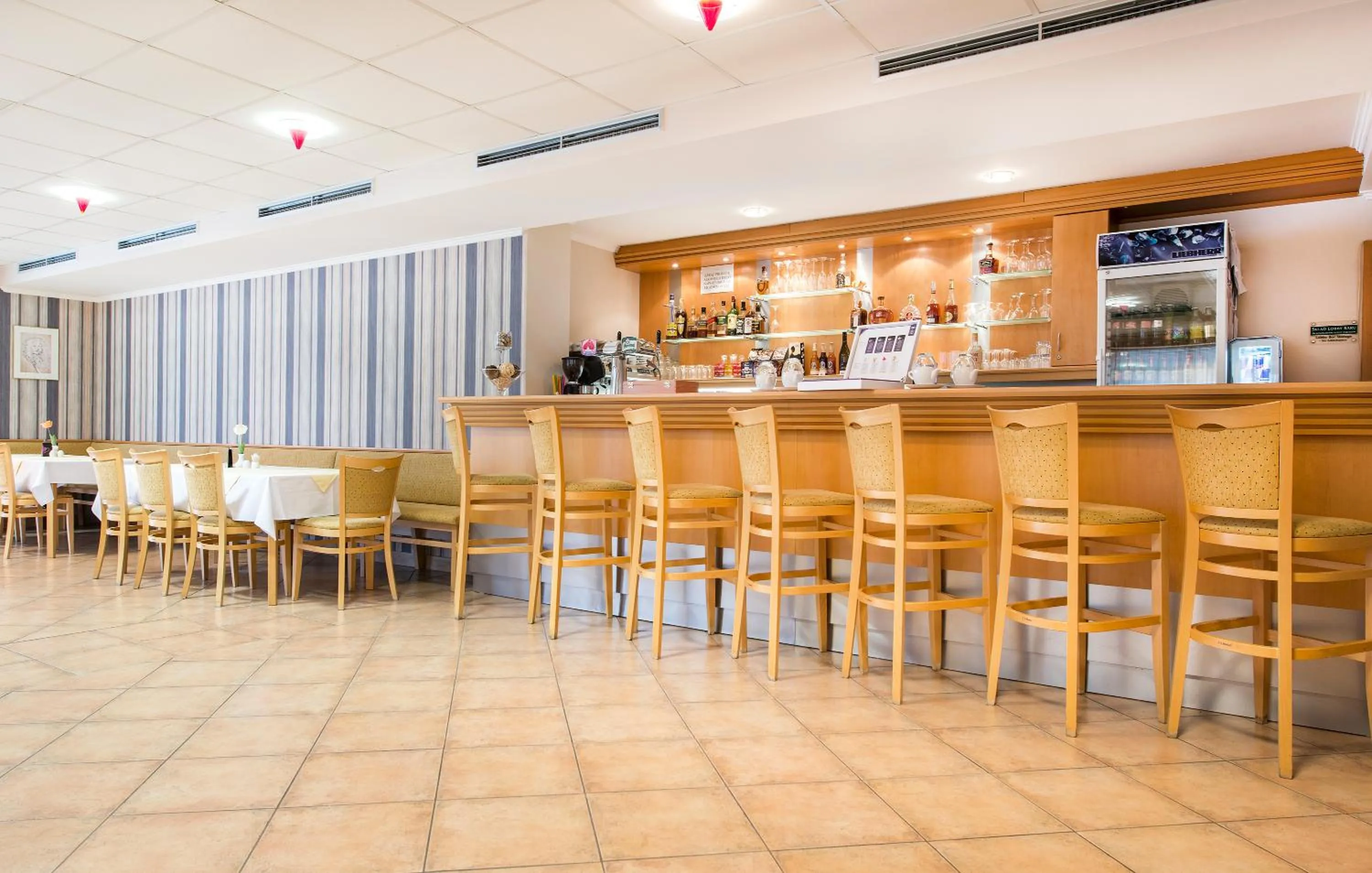 Restaurant/places to eat in Hotel Akademie