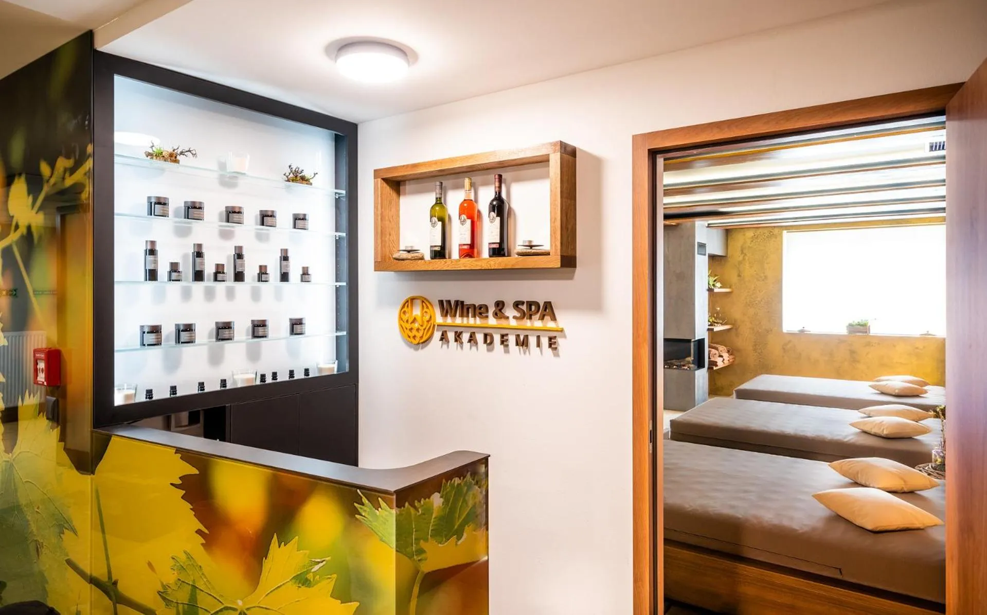 Spa and wellness centre/facilities, Bed in Hotel Akademie