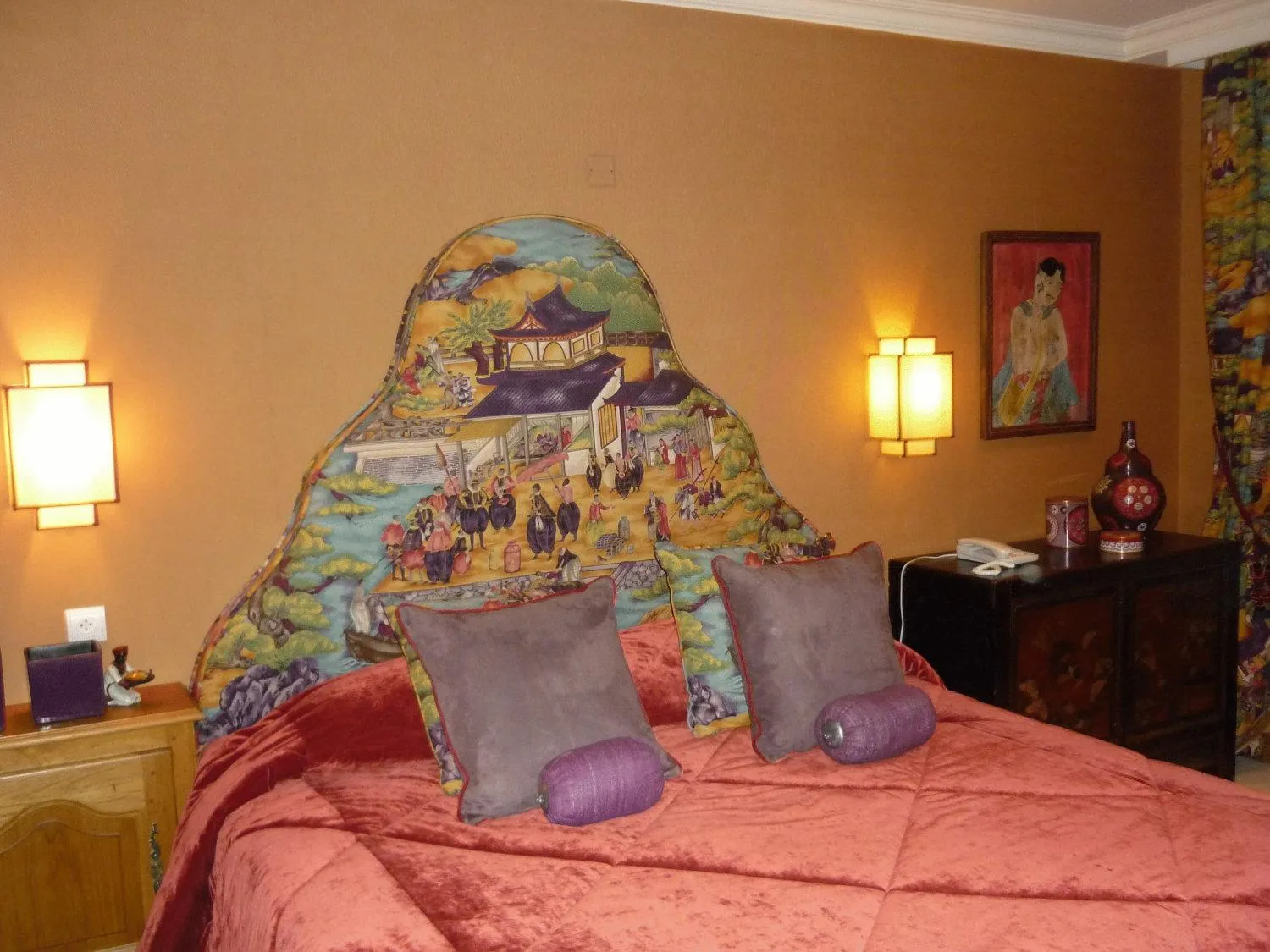 Bedroom, Bed in Hotel De France