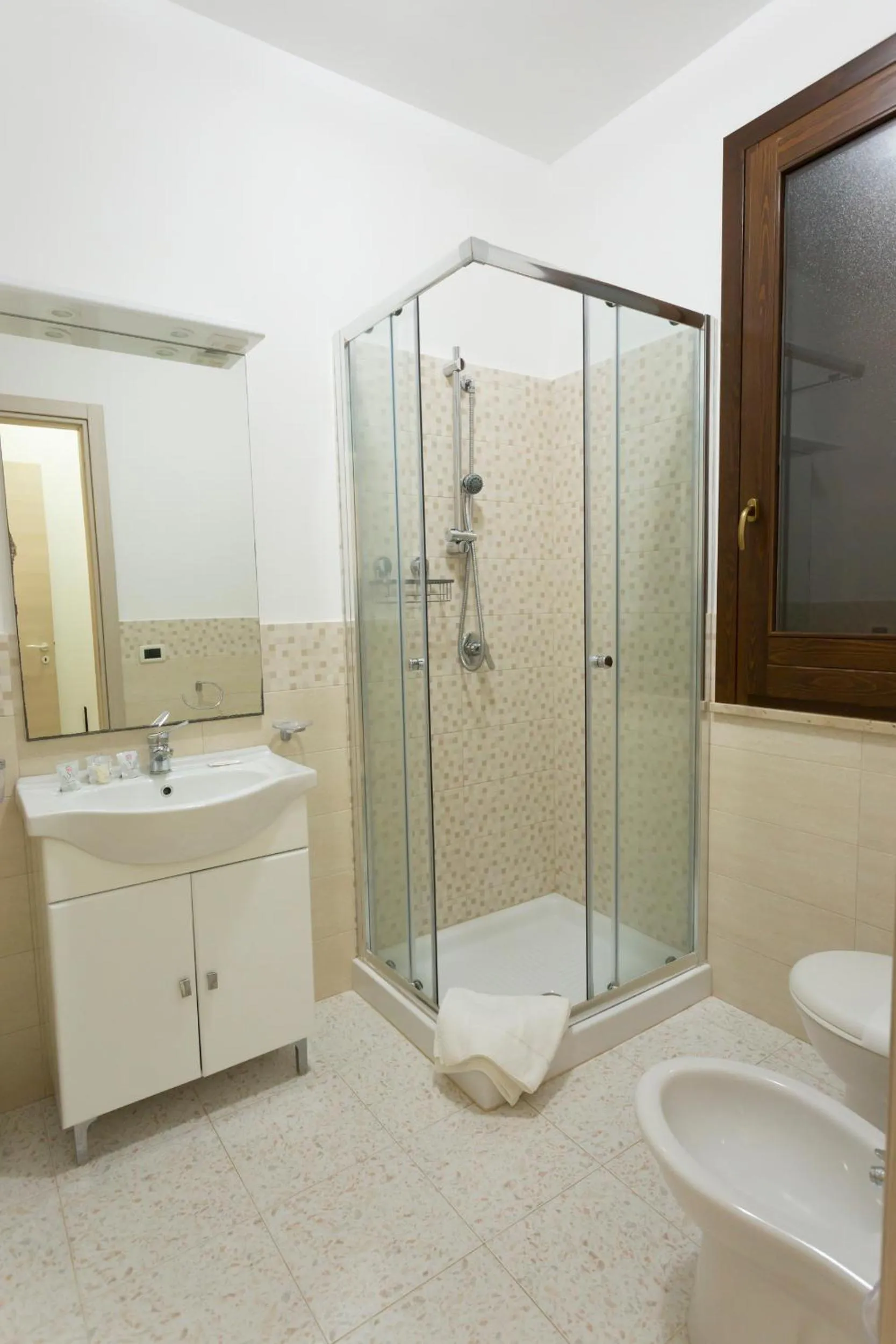 Bathroom in Oasi Guzzetta Hotel&Case Vacanze