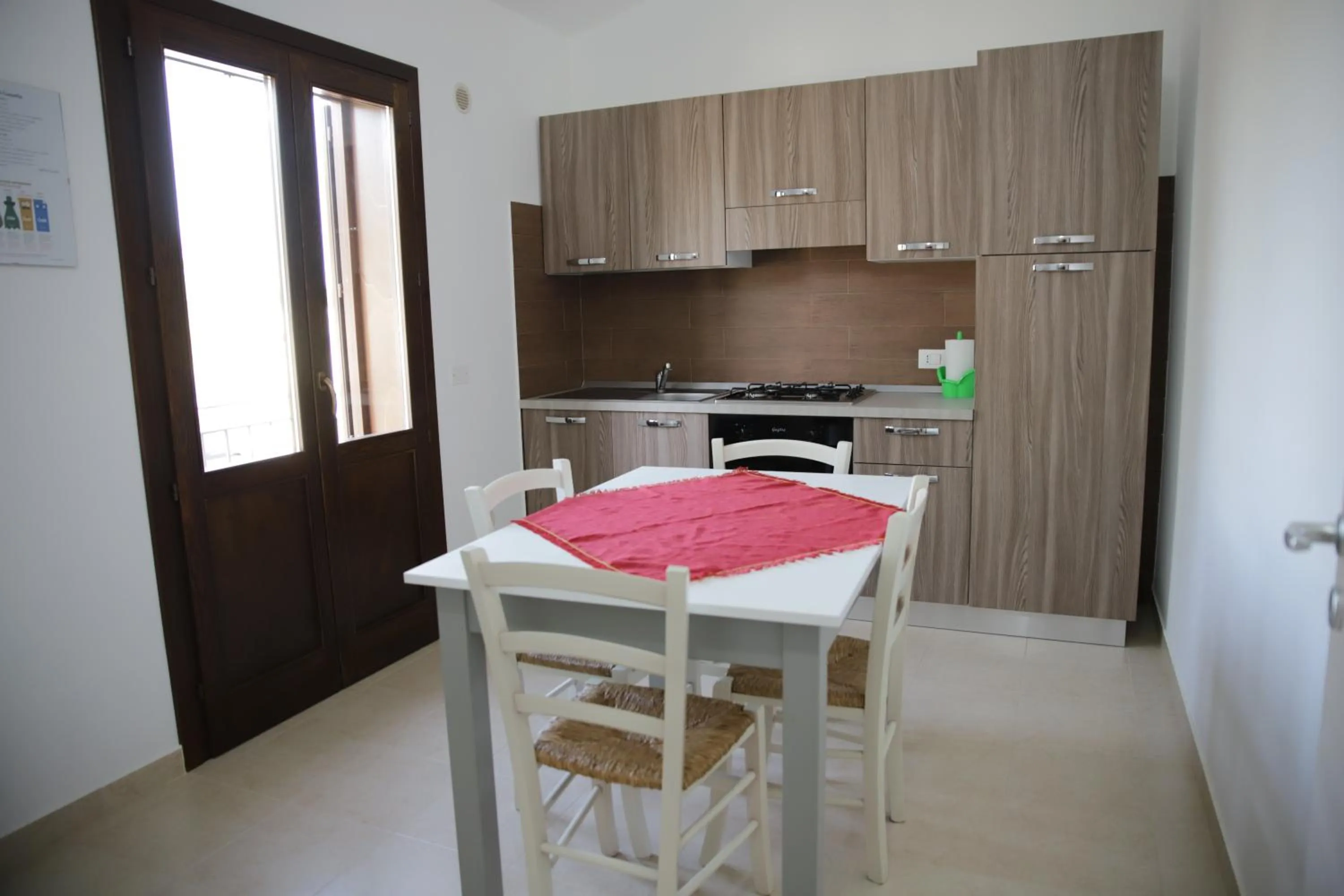 Dining area in Oasi Guzzetta Hotel&Case Vacanze