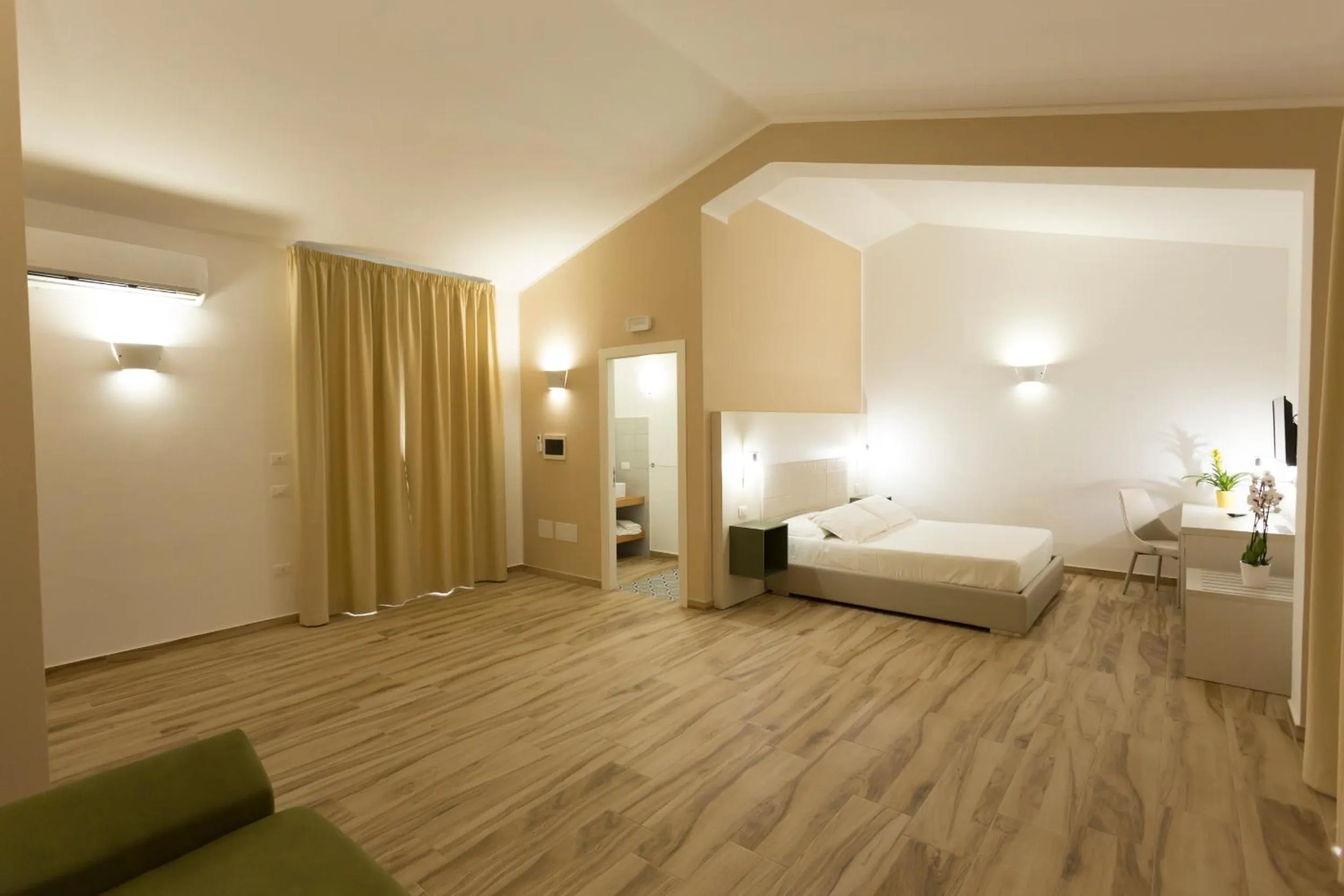 Bedroom, Bed in Oasi Guzzetta Hotel&Case Vacanze